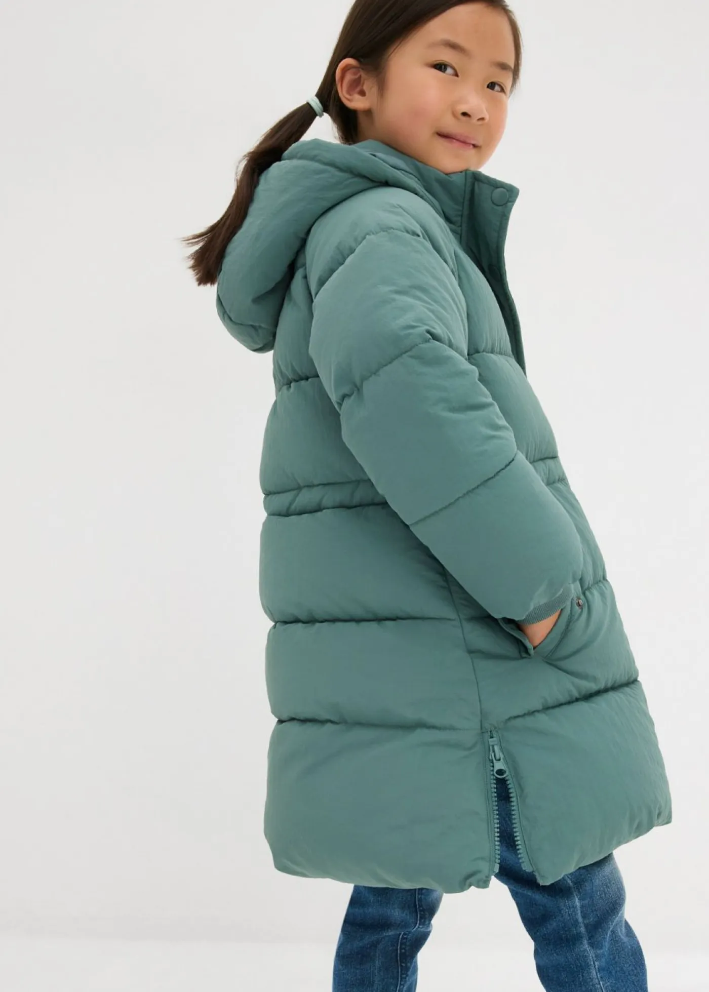 bonprix bonprix Ropa 2 A 9 Años·Prendas Exteriores Y Outdoor>Abrigo acolchado con forro cálido y detalles reflectantes Verde grisáceo