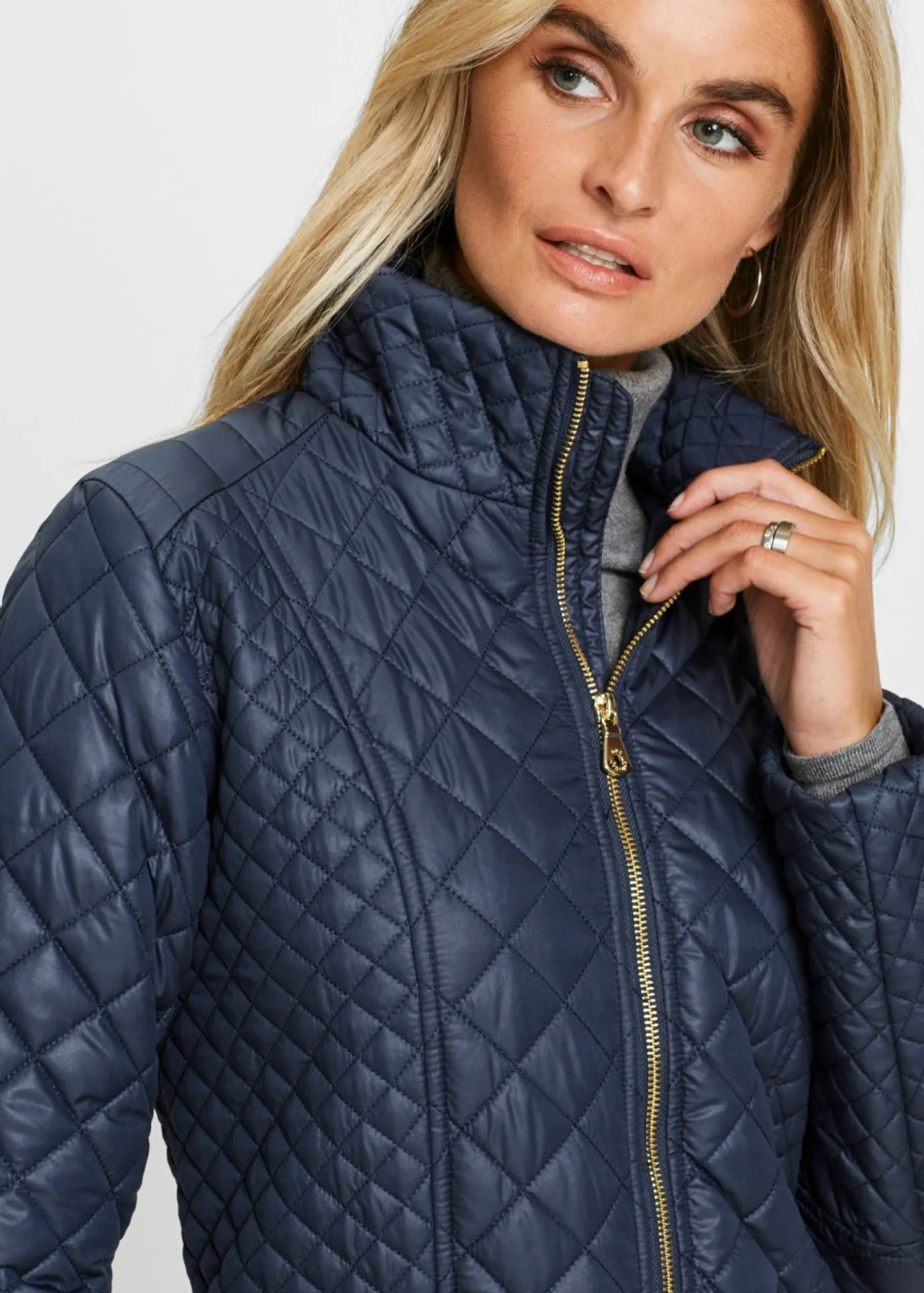 bonprix bonprix Chaquetas Y Abrigos>Abrigo corto acolchado Azul oscuro