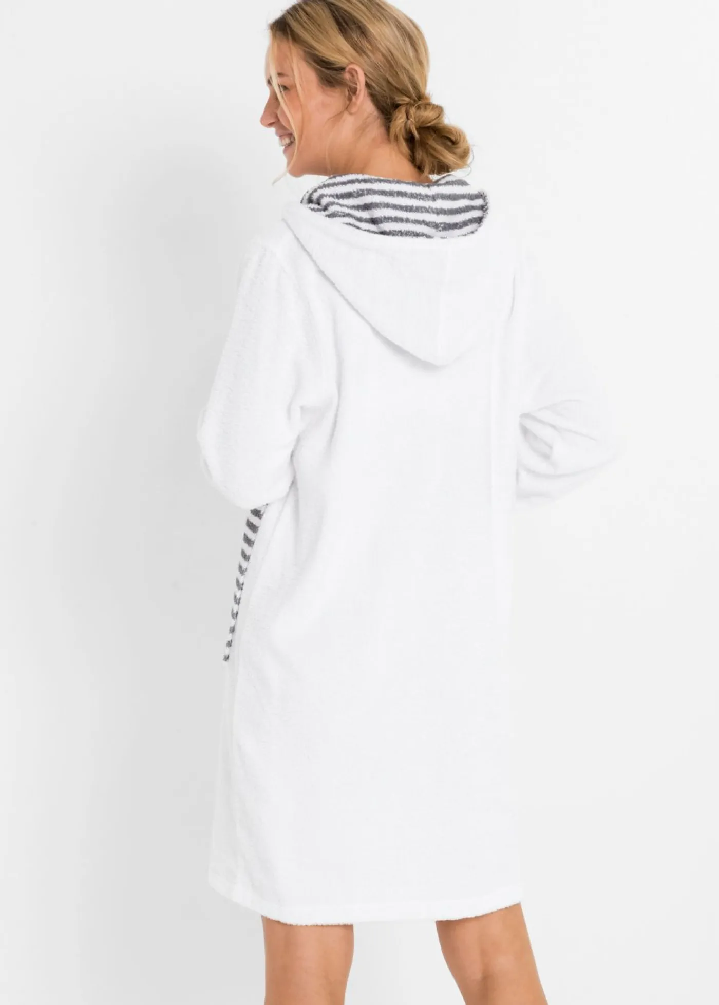 bonprix bonprix Albornoces Y Batas>Albornoz de frottee en algodón orgánico Blanco-gris de rayas