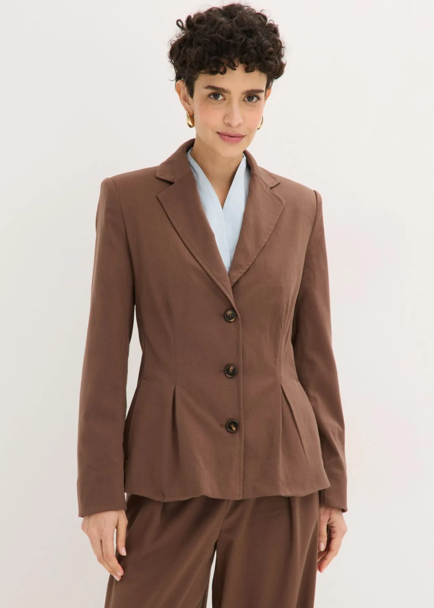 bonprix bonprix Blazers>Americana con pliegues marrón