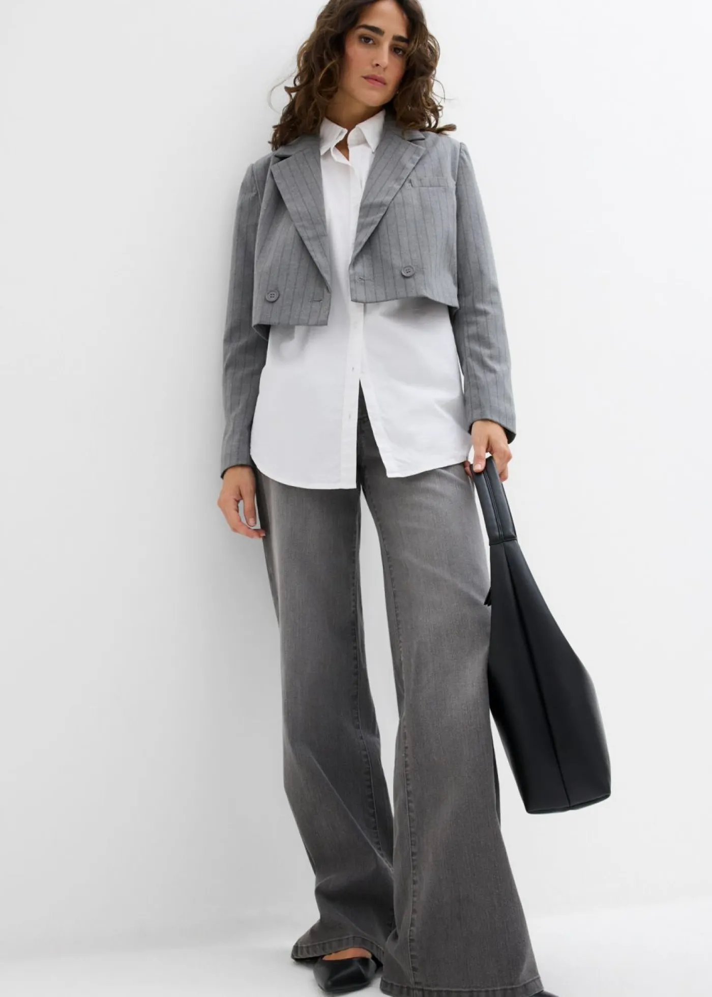 bonprix bonprix Blazers>Americana corta con cuello de solapa gris ahumado-pizarra con rayas
