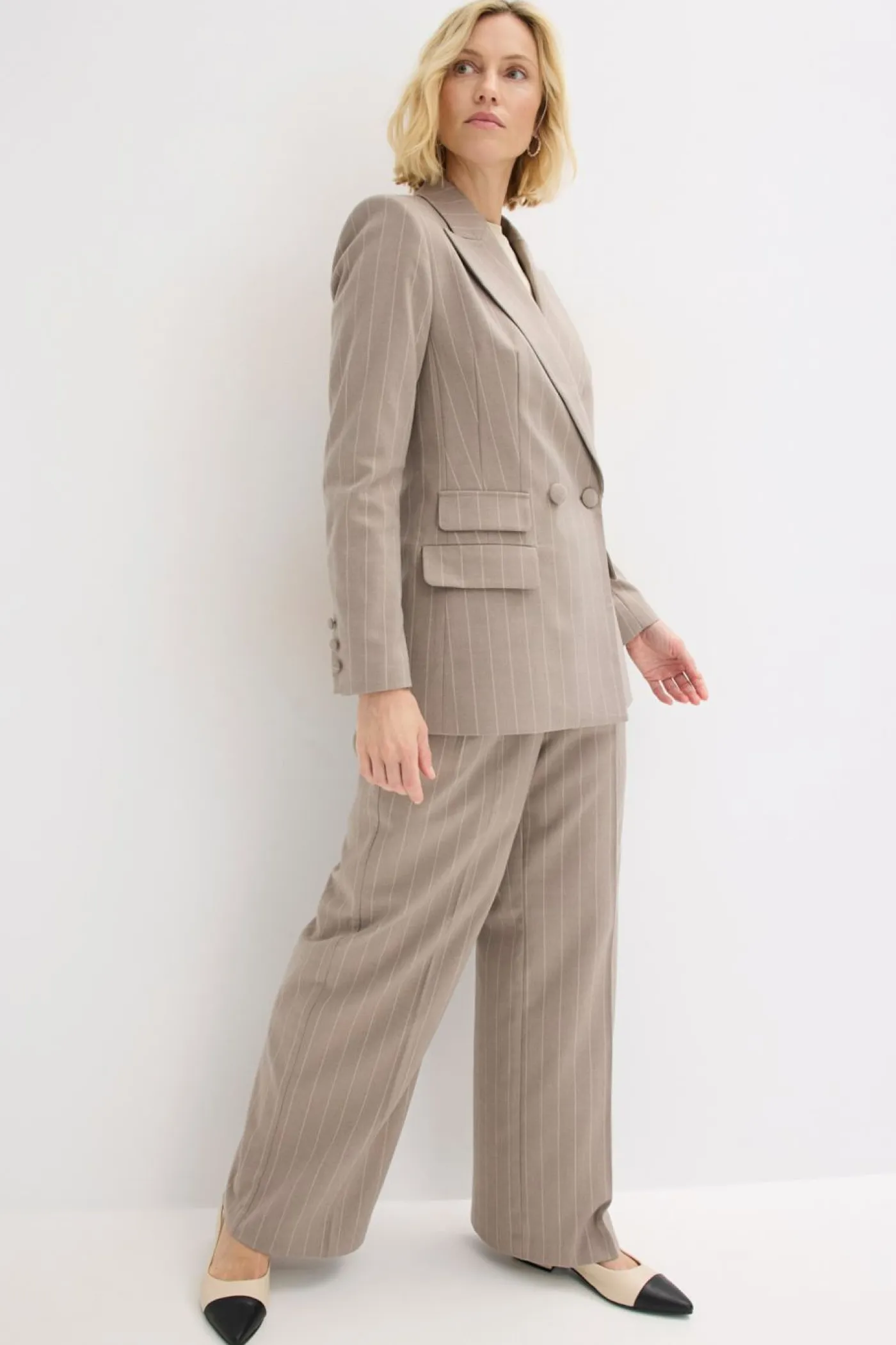 bonprix bonprix Blazers>Americana de raya diplomática Marrón grisáceo/blanco perla de rayas