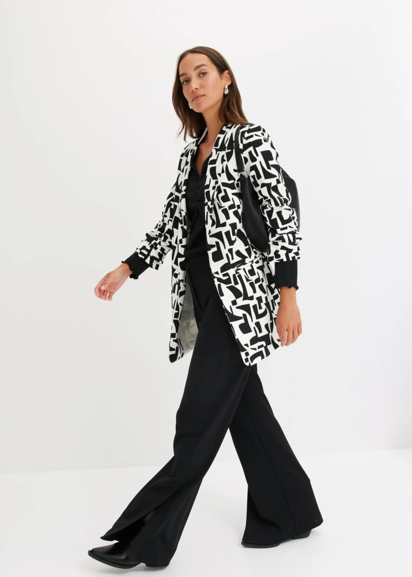 bonprix bonprix Blazers>Americana larga estampada Blanco-negro con estampado gráfico