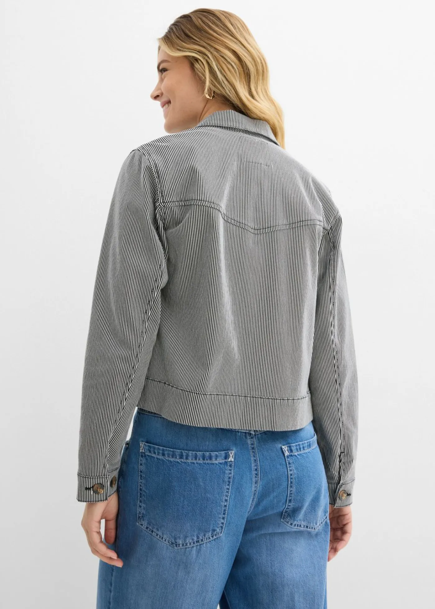 bonprix bonprix Chaquetas Y Abrigos>Anorak negro con rayas