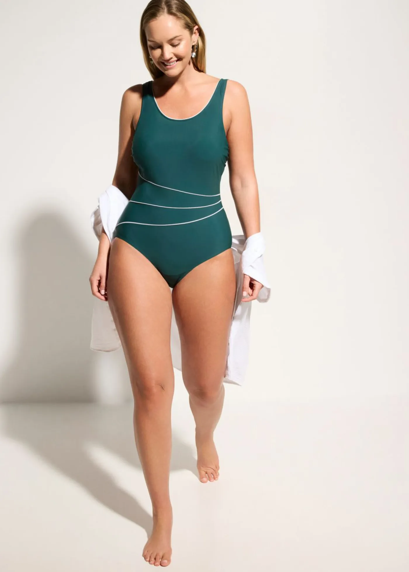 Mujer bonprix bonprix Bañador con ligero efecto moldeador y costuras decorativas