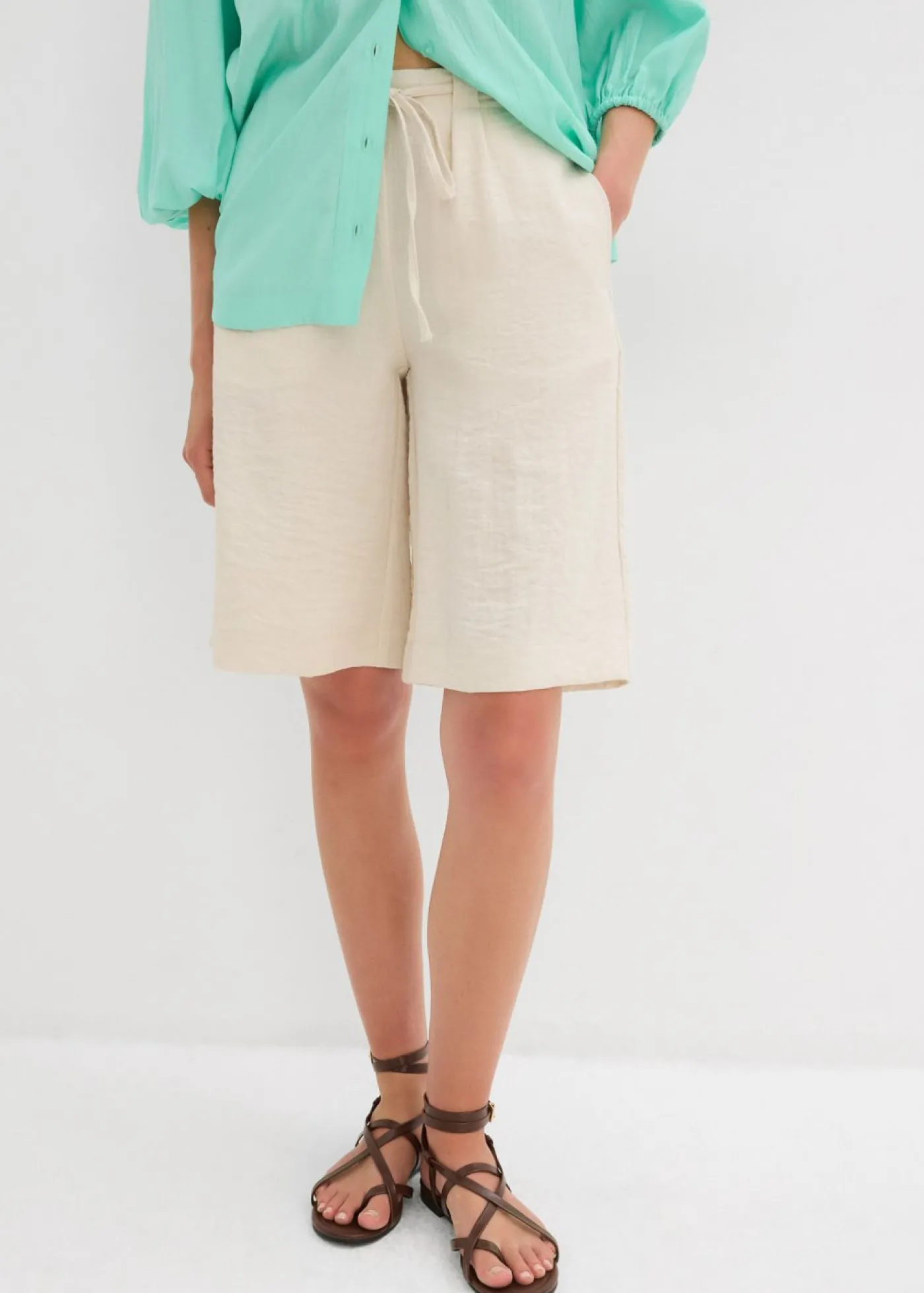 Mujer bonprix bonprix Bermudas de mezcla de viscosa fluida