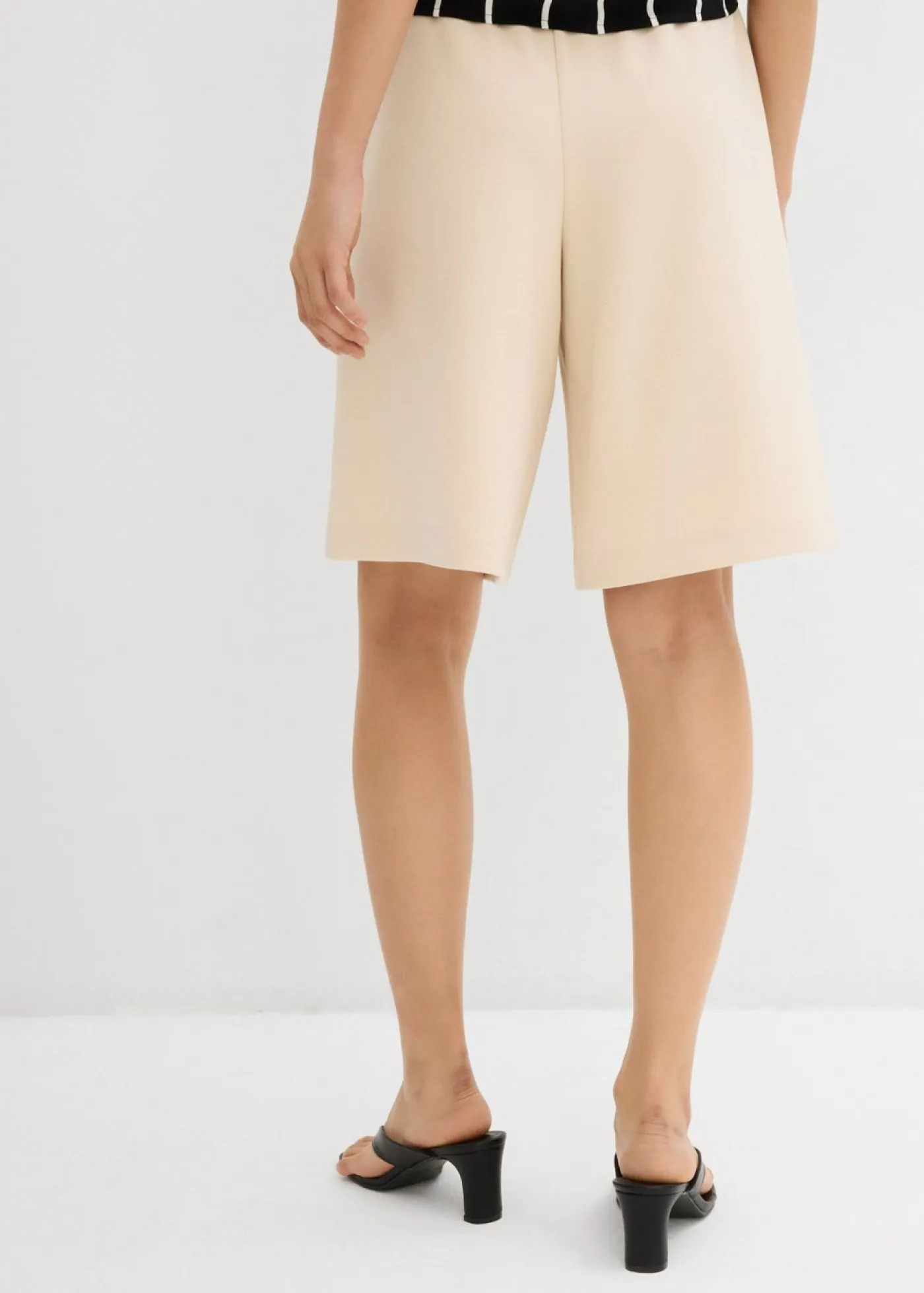 bonprix bonprix Esenciales|Shorts>Bermudas de neopreno gris guijarro