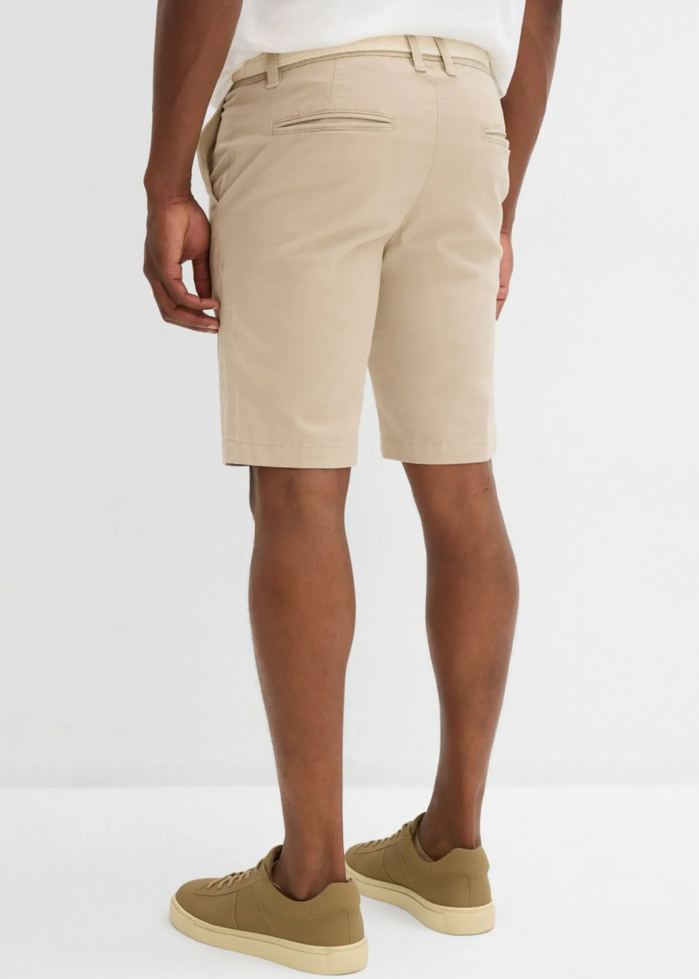 bonprix bonprix Shorts|Pantalones>Bermudas elásticas con cinturón y corte regular arena-azul vaquero