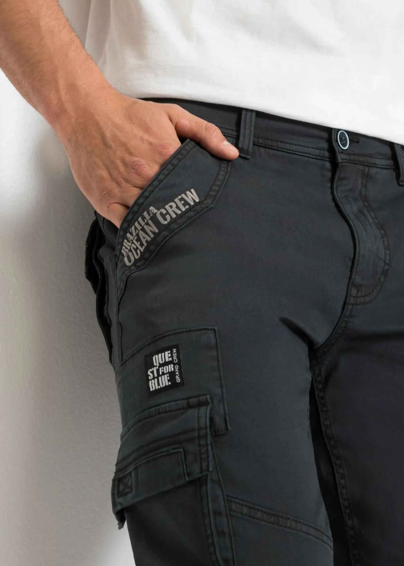 bonprix bonprix Shorts|Pantalones>Bermudas largas elásticas, con bolsillos cargo, regular fit pizarra