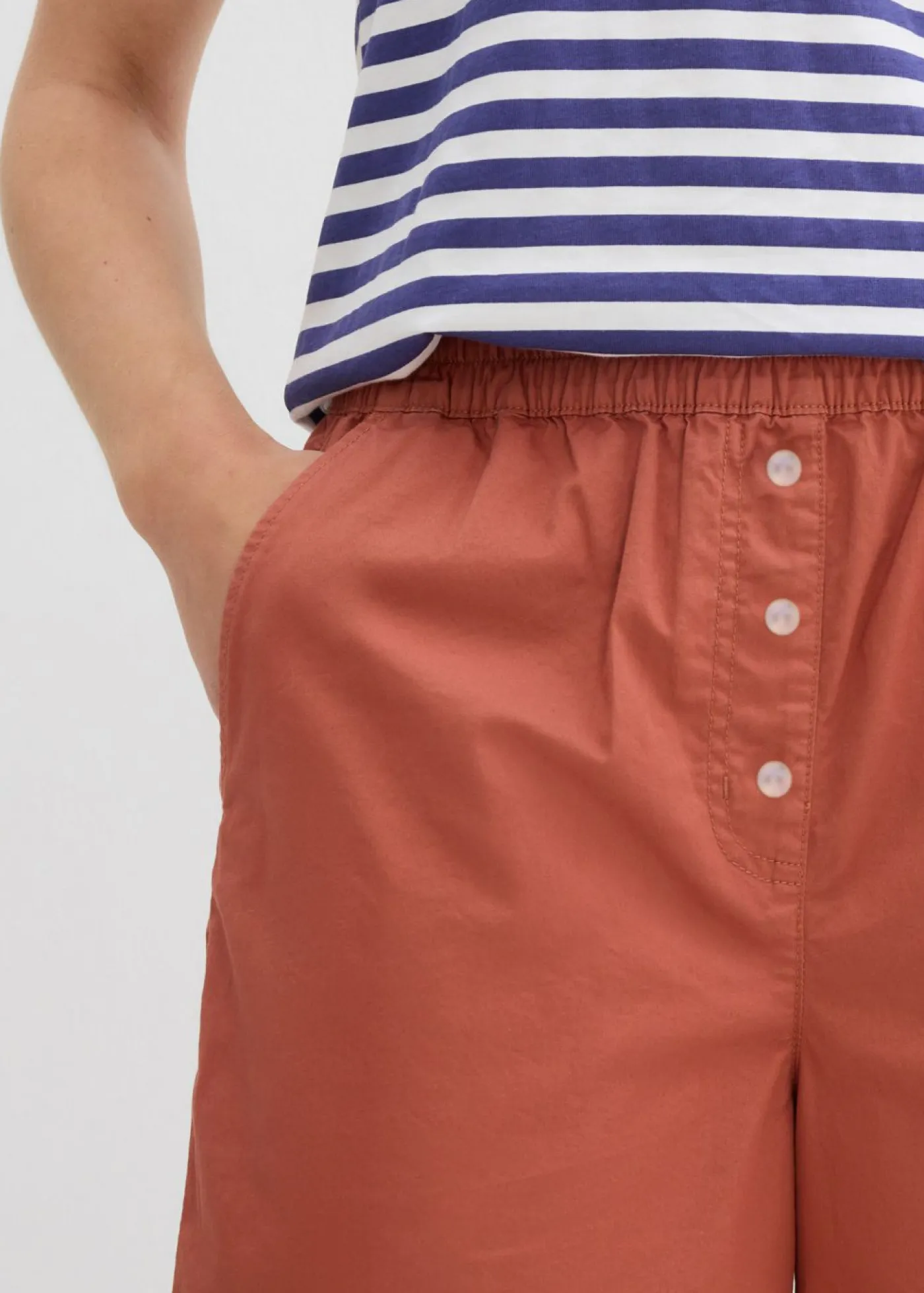 bonprix bonprix Shorts|Pantalones>Bermudas papertouch de mezcla de algodón Coñac