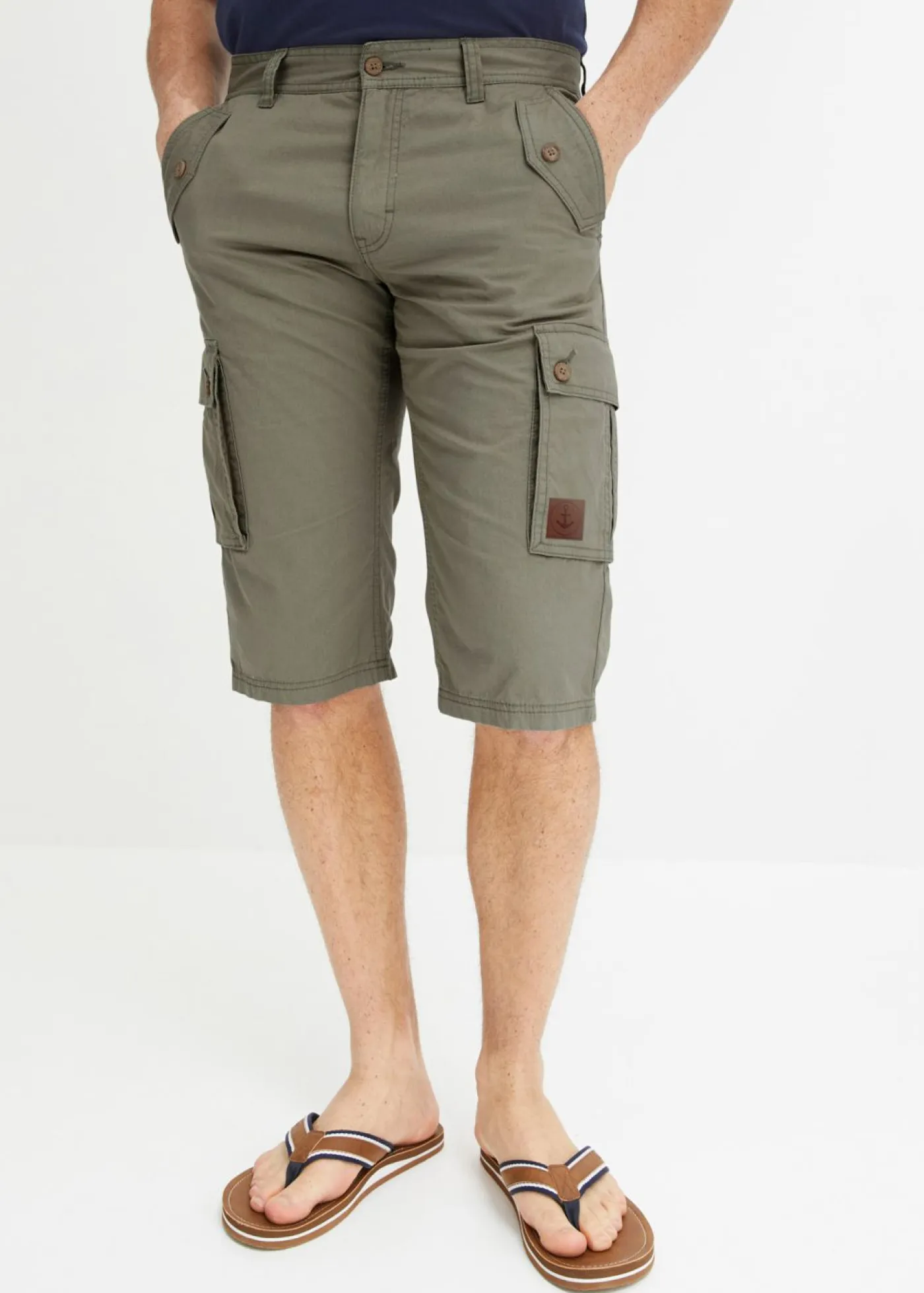 bonprix bonprix Shorts|Pantalones>Bermudas tipo cargo de algodón puro con corte regular verde oliva mate
