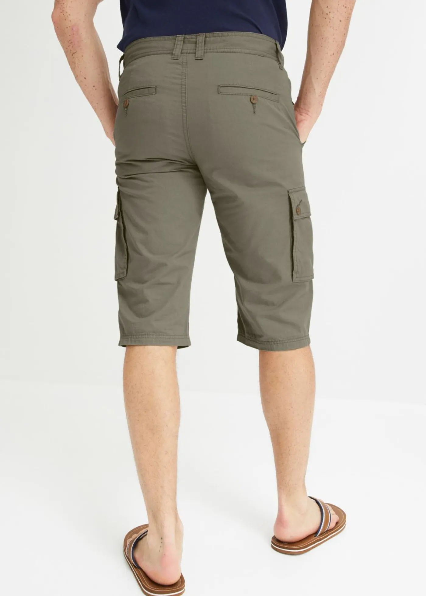 bonprix bonprix Shorts|Pantalones>Bermudas tipo cargo de algodón puro con corte regular verde oliva mate