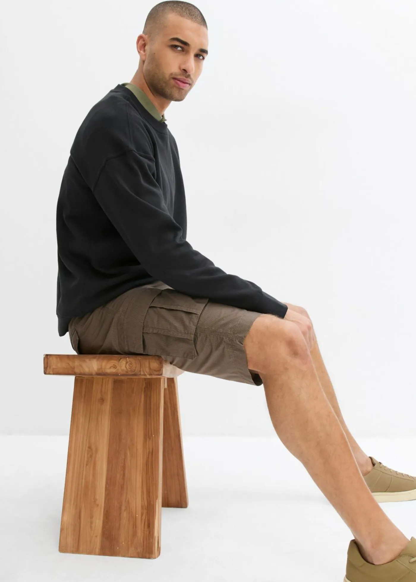 Hombre bonprix bonprix Bermudas tipo cargo de algodón puro con corte relajado