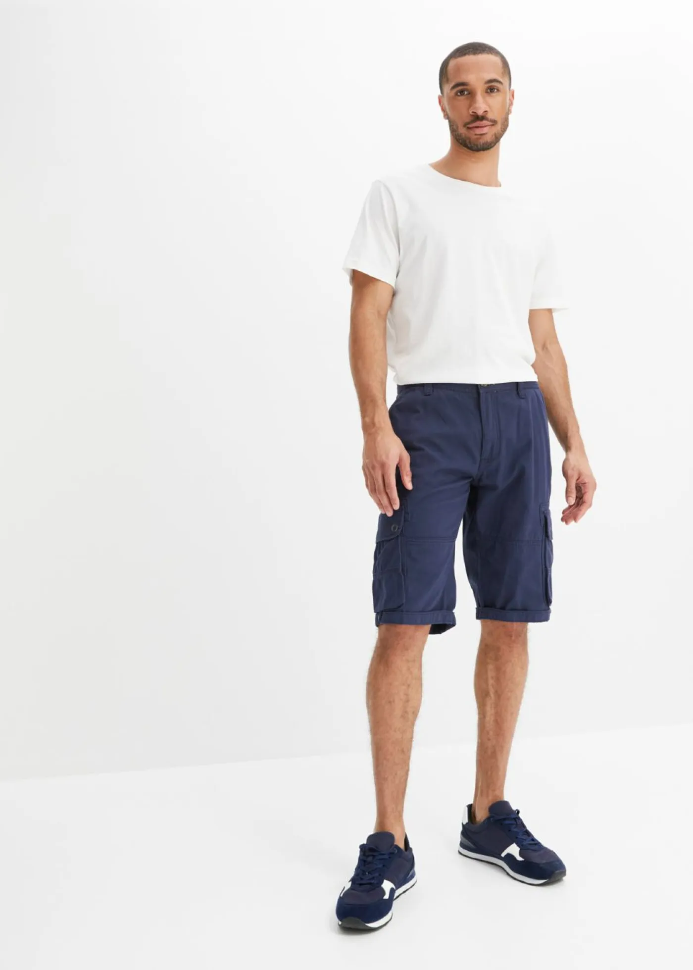 bonprix bonprix Shorts|Pantalones>Bermudas tipo cargo de algodón puro con corte regular Azul marino