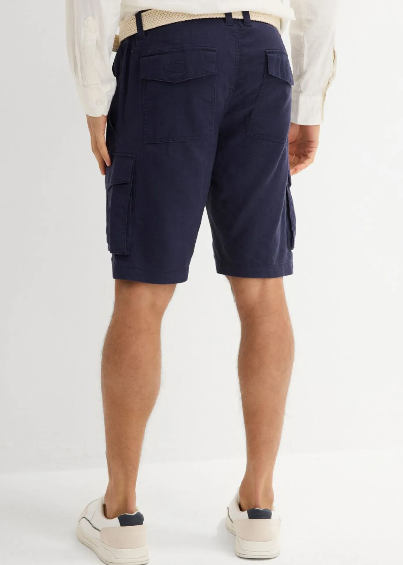 bonprix bonprix Shorts|Básicos En Rebajas>Bermudas tipo cargo de mezcla de lino con corte regular y cinturón Azul marino