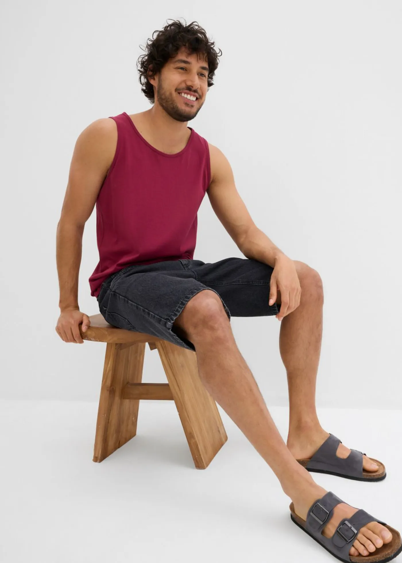 bonprix bonprix Shorts|Vaqueros>Bermudas vaqueras con cintura elástica, classic fit denim negro