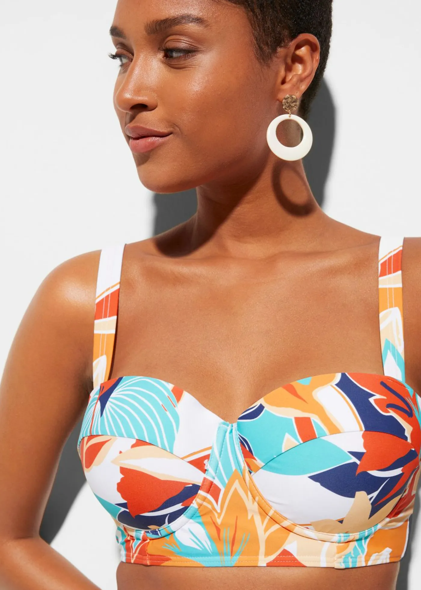 bonprix bonprix Copas Grandes (D-G)>Bikini con aros (2 piezas) Blanco-azul-coral estampado