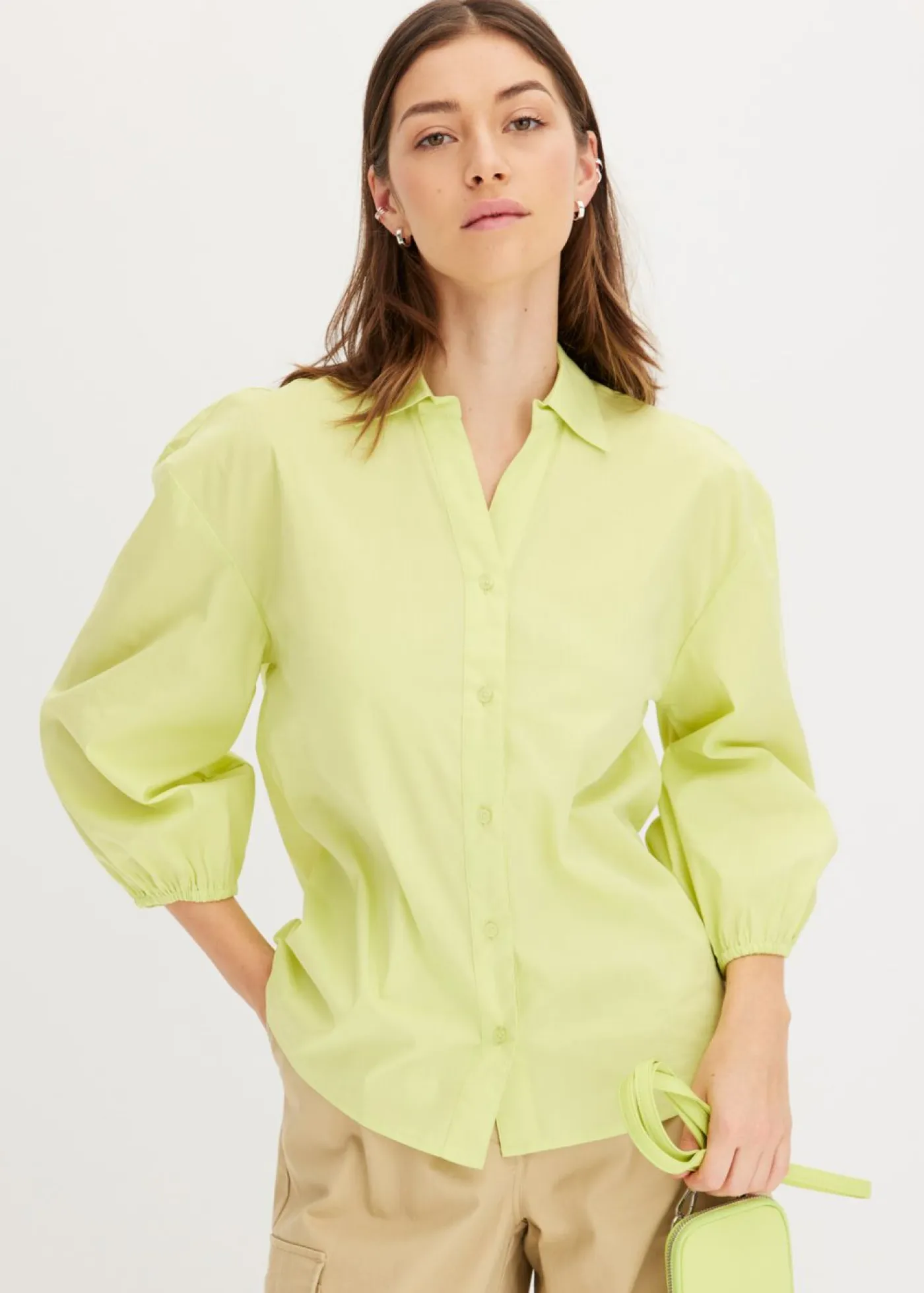 bonprix bonprix Camisas Y Blusas>Blusa asimétrica con mangas abullonadas Verde menta