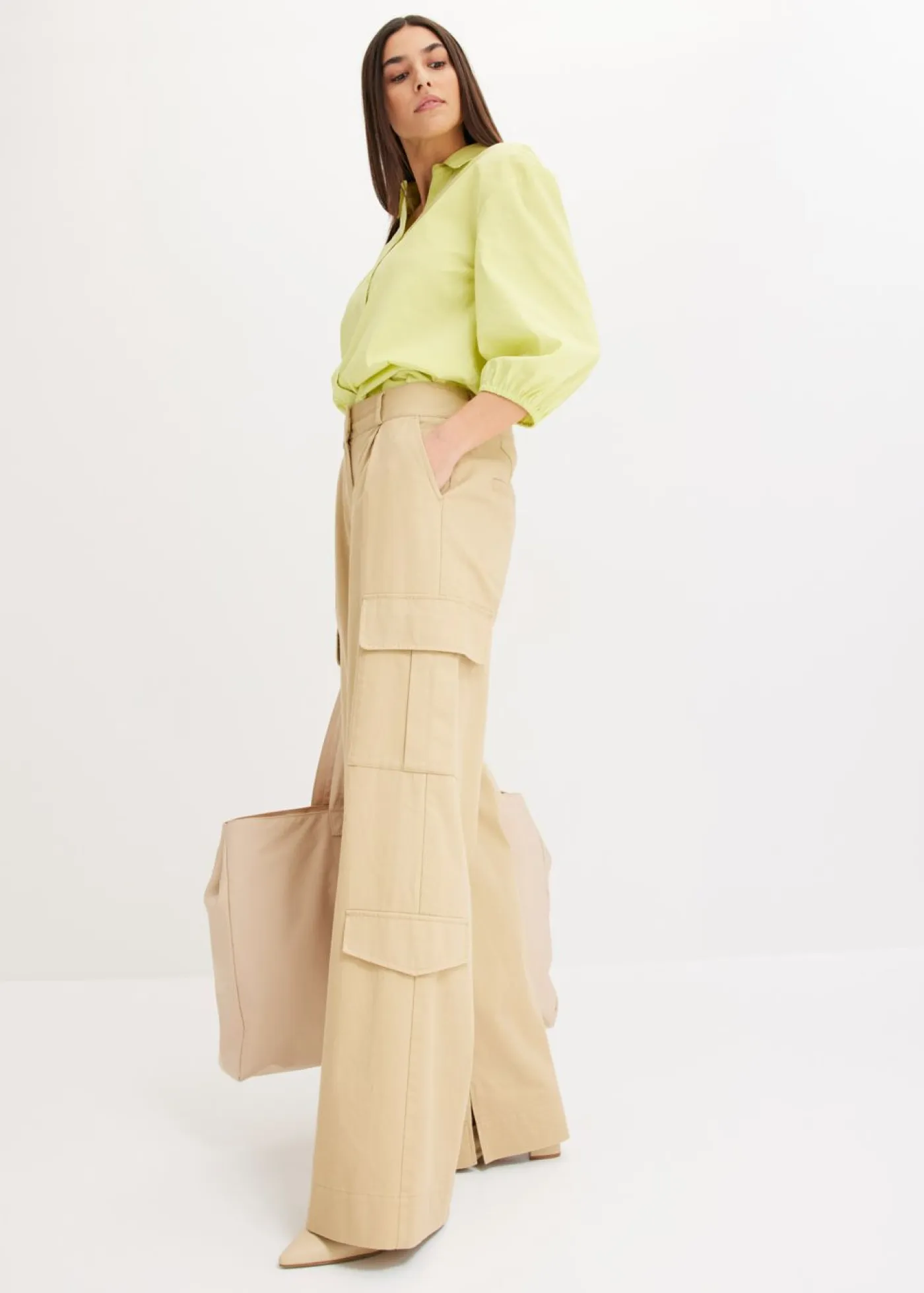 bonprix bonprix Camisas Y Blusas>Blusa asimétrica con mangas abullonadas Verde menta