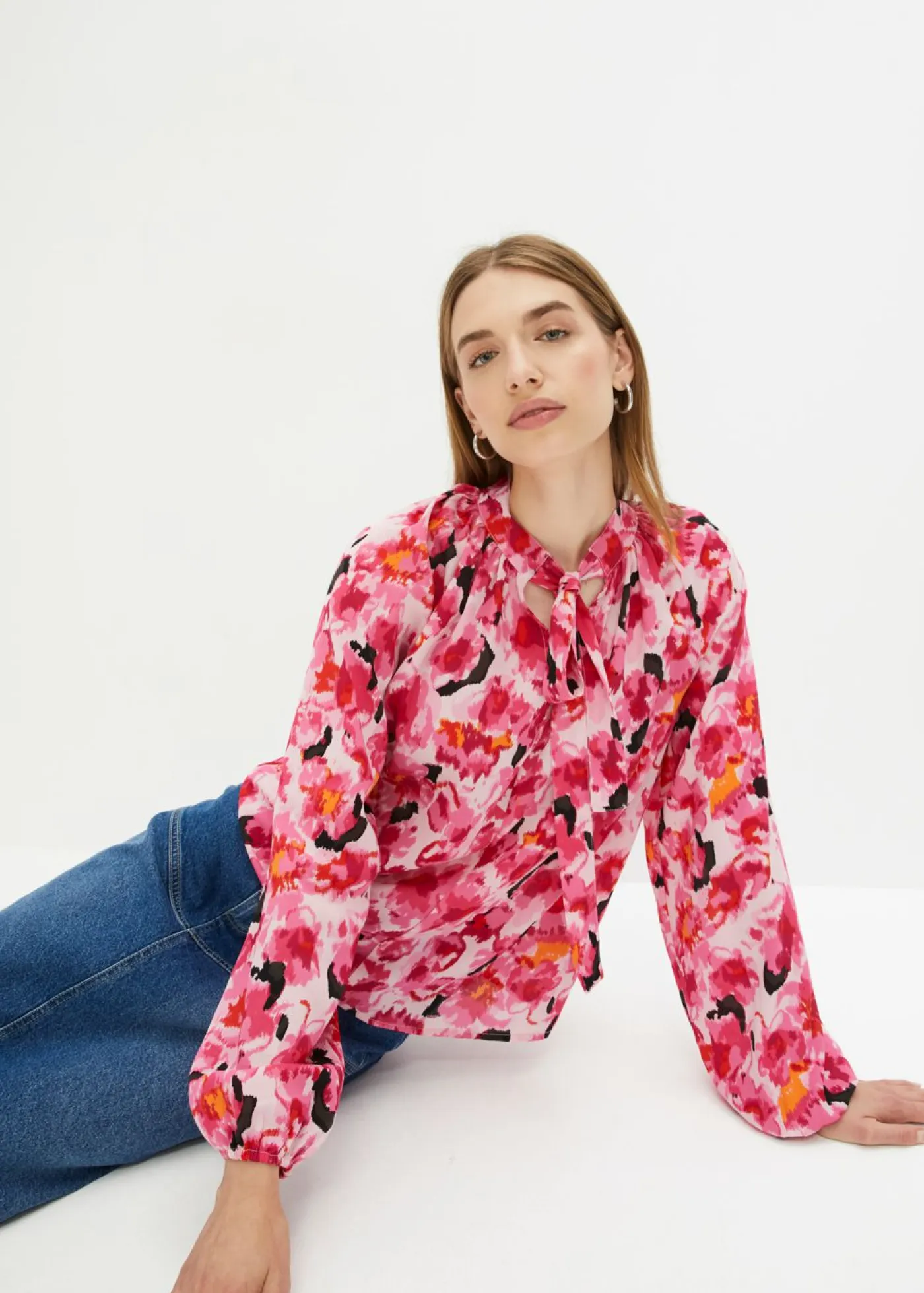 bonprix bonprix Camisas Y Blusas>Blusa con lazo de gasa rosa caliente