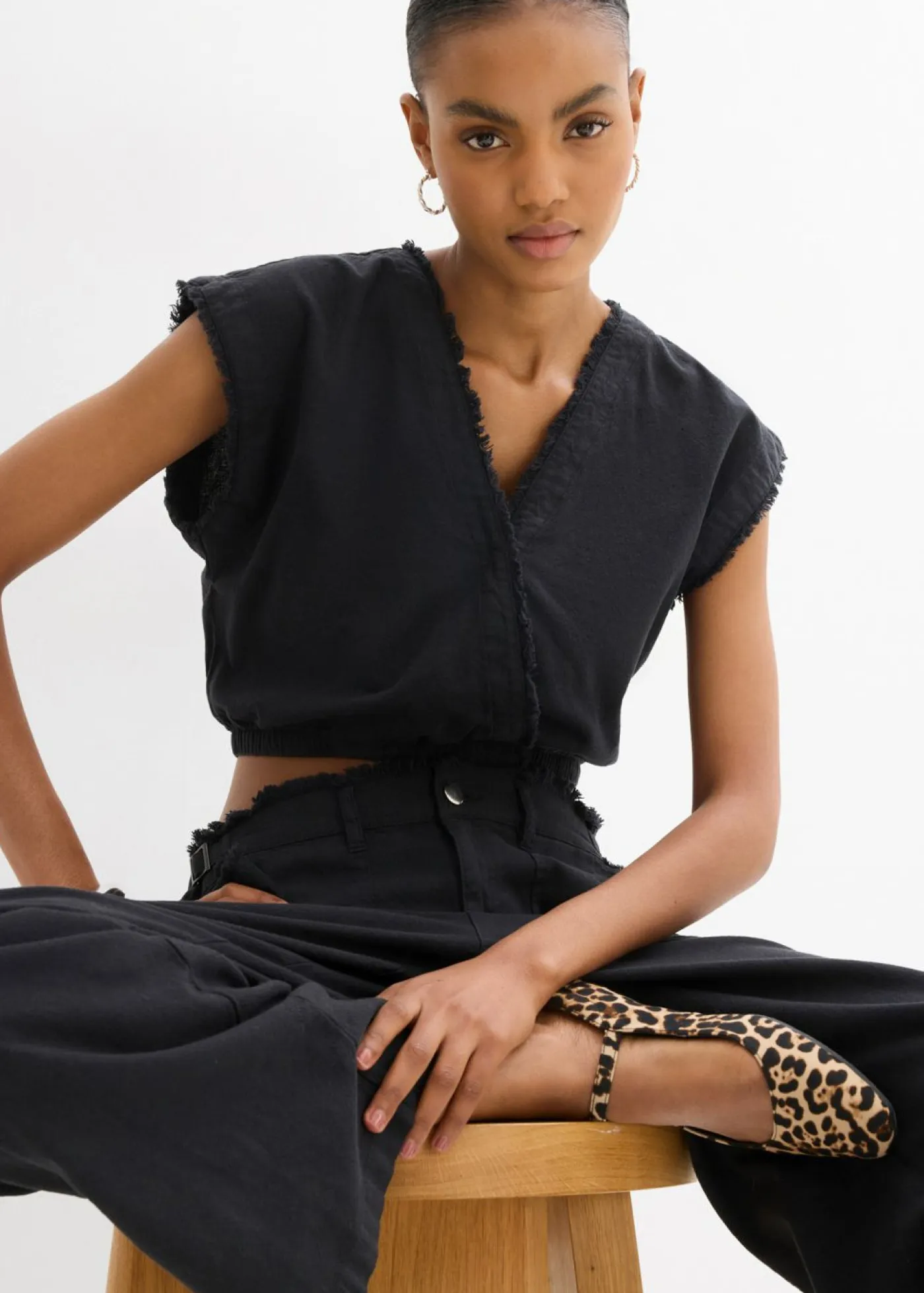 bonprix bonprix Camisas Y Blusas|Camisetas>Blusa corta Negro