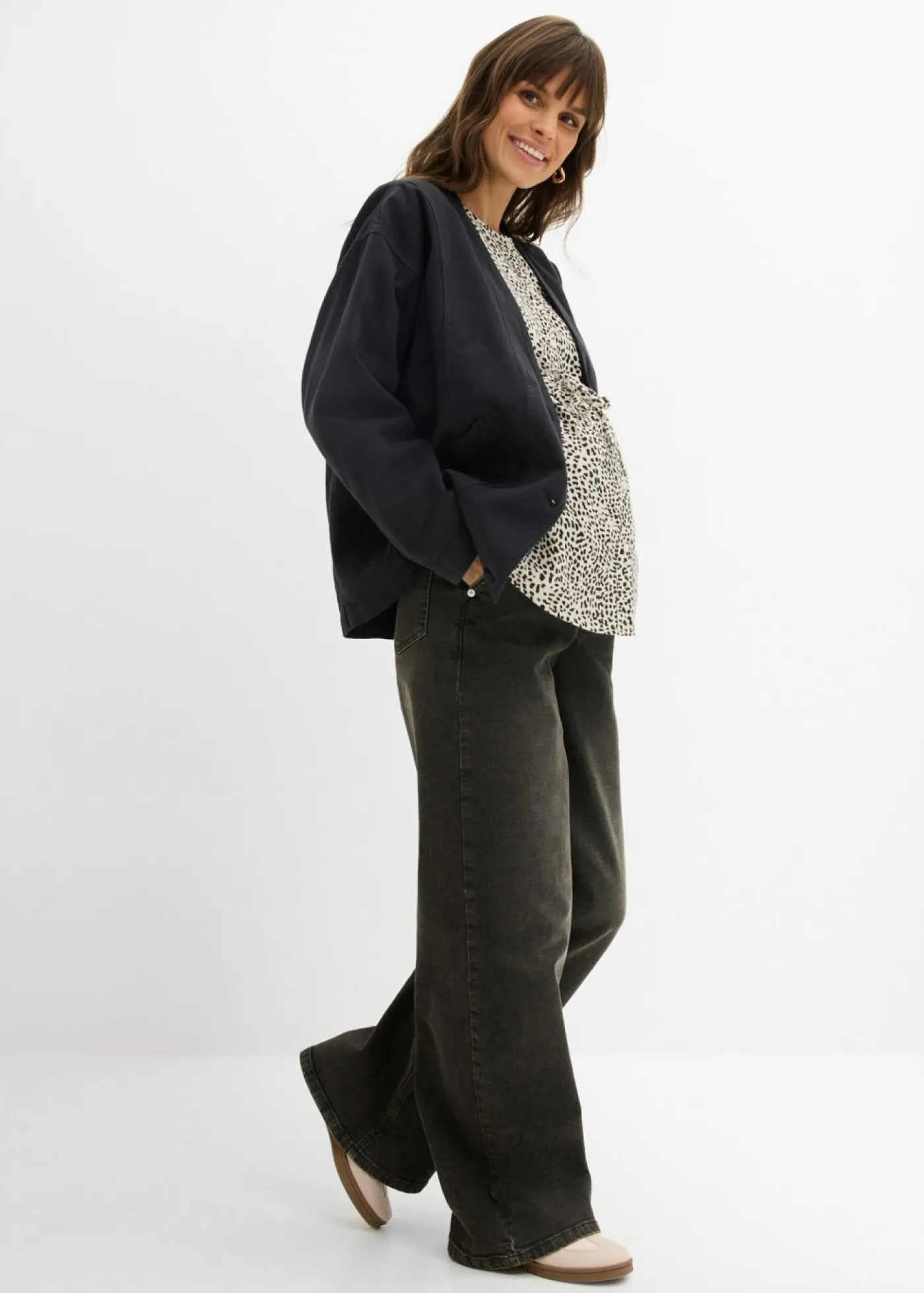 bonprix bonprix Premamá>Blusa de algodón para durante y después del embarazo estampado leo blanco lana/negro