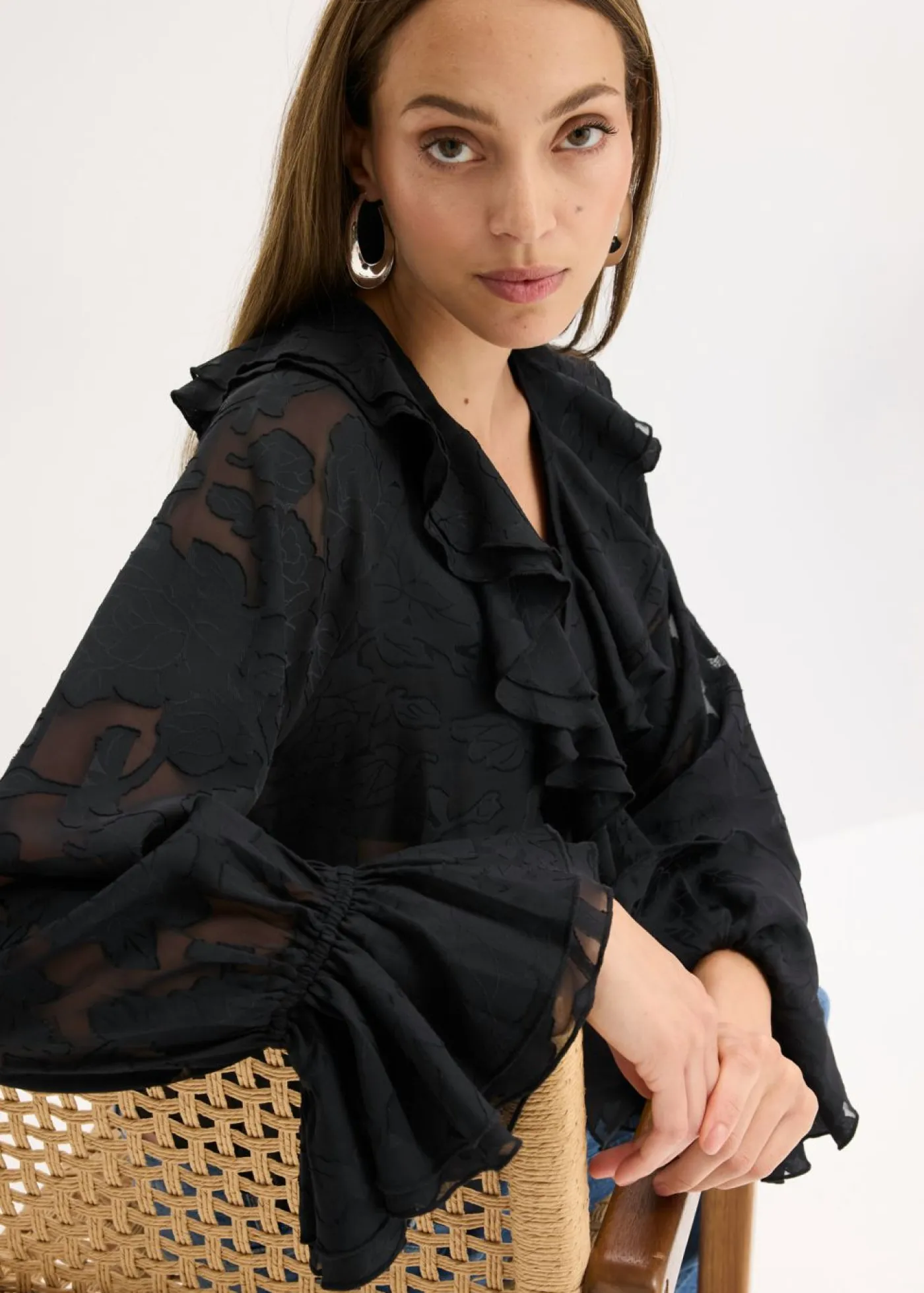 bonprix bonprix Camisas Y Blusas>Blusa de gasa con ligeras transparencias Negro