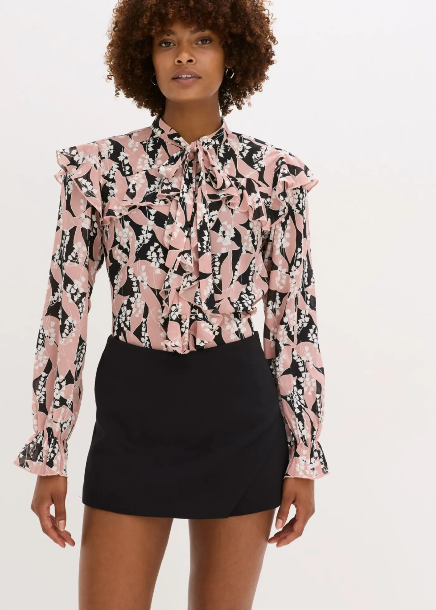 bonprix bonprix Camisas Y Blusas>Blusa de gasa con volantes Negro-rosa palo