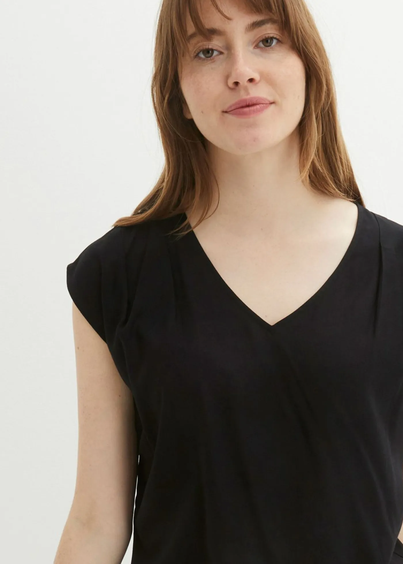 bonprix bonprix Camisas Y Blusas>Blusa de manga corta con escote en V Negro