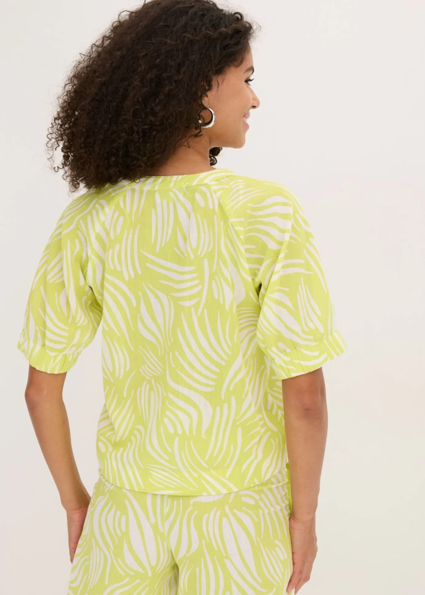 bonprix bonprix Camisas Y Blusas>Blusa de manga corta con aspecto de lino amarillo cítrico-blanco lana