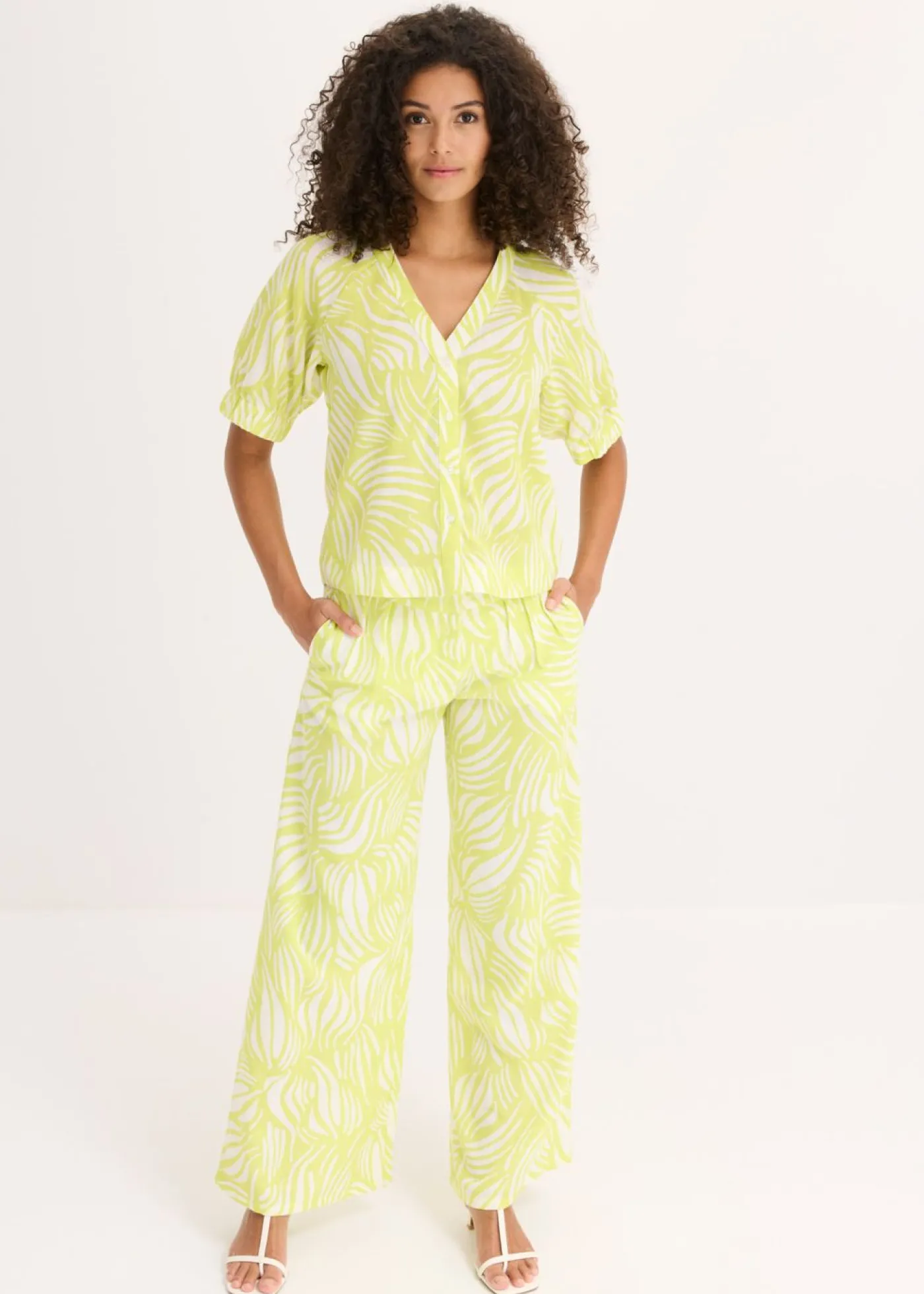 bonprix bonprix Camisas Y Blusas>Blusa de manga corta con aspecto de lino amarillo cítrico-blanco lana