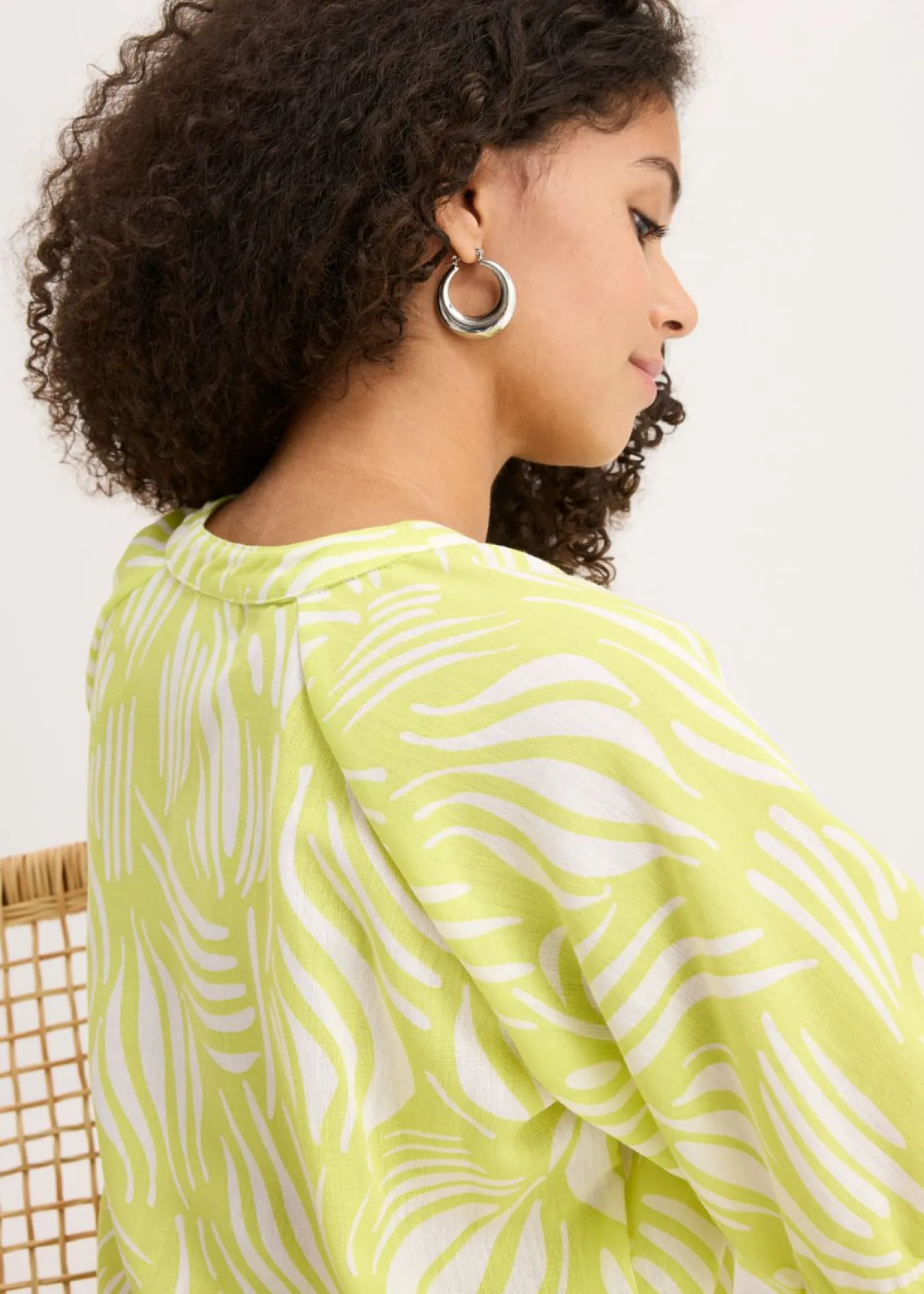 bonprix bonprix Camisas Y Blusas>Blusa de manga corta con aspecto de lino amarillo cítrico-blanco lana