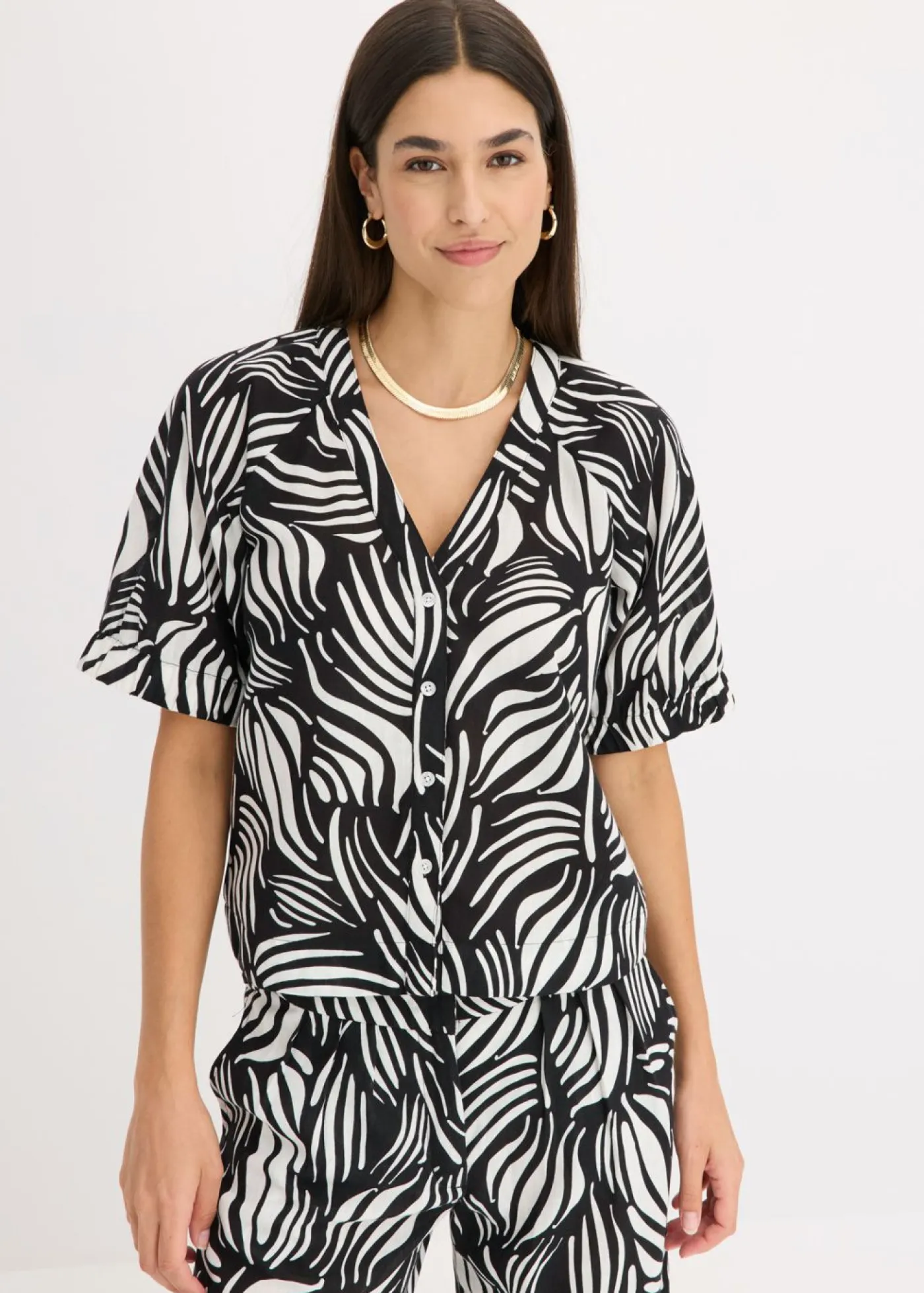 bonprix bonprix Camisas Y Blusas>Blusa de manga corta con aspecto de lino Negro-blanco lana