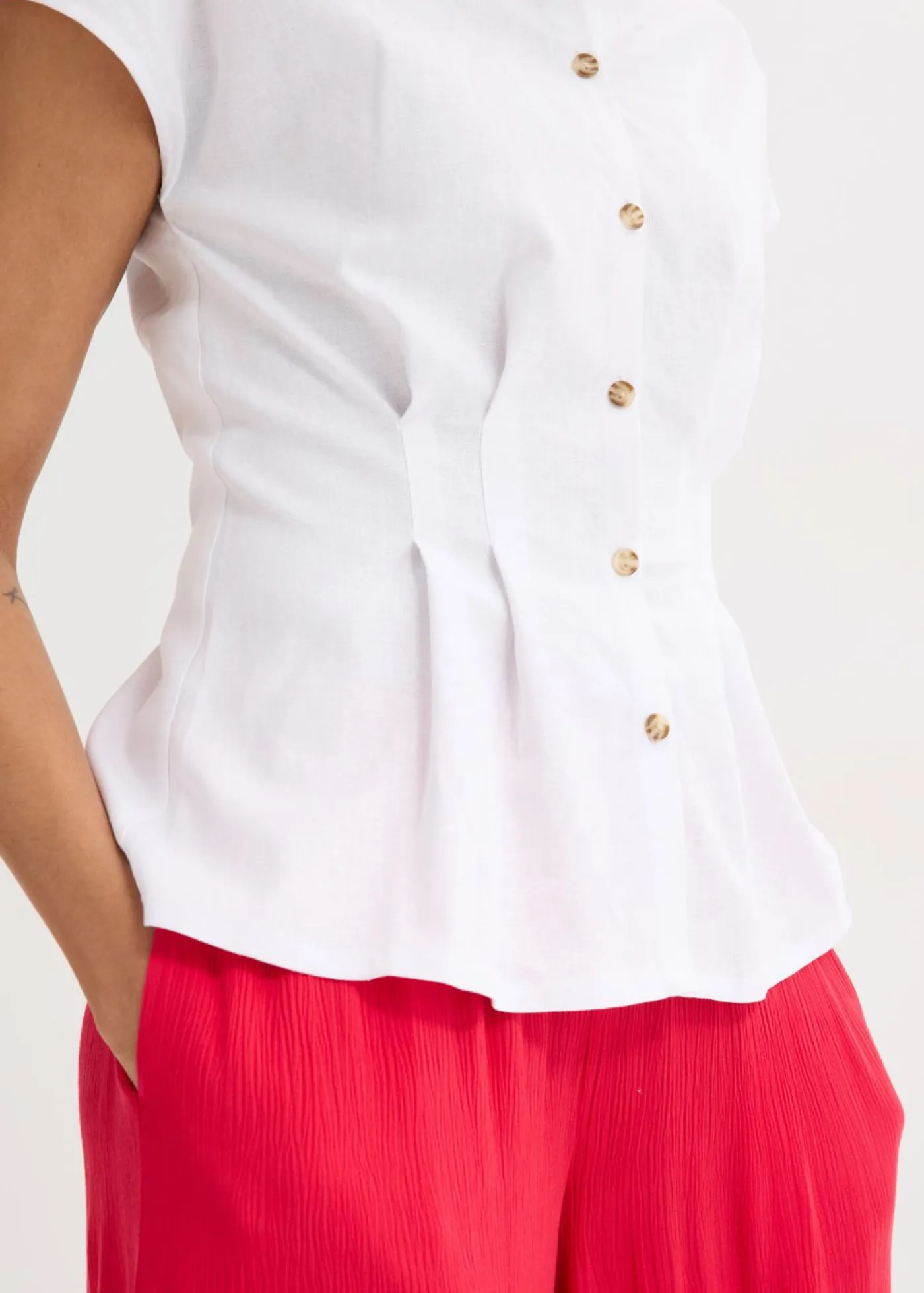 bonprix bonprix Camisas Y Blusas>Blusa de manga corta de mezcla de lino vaporoso Blanco