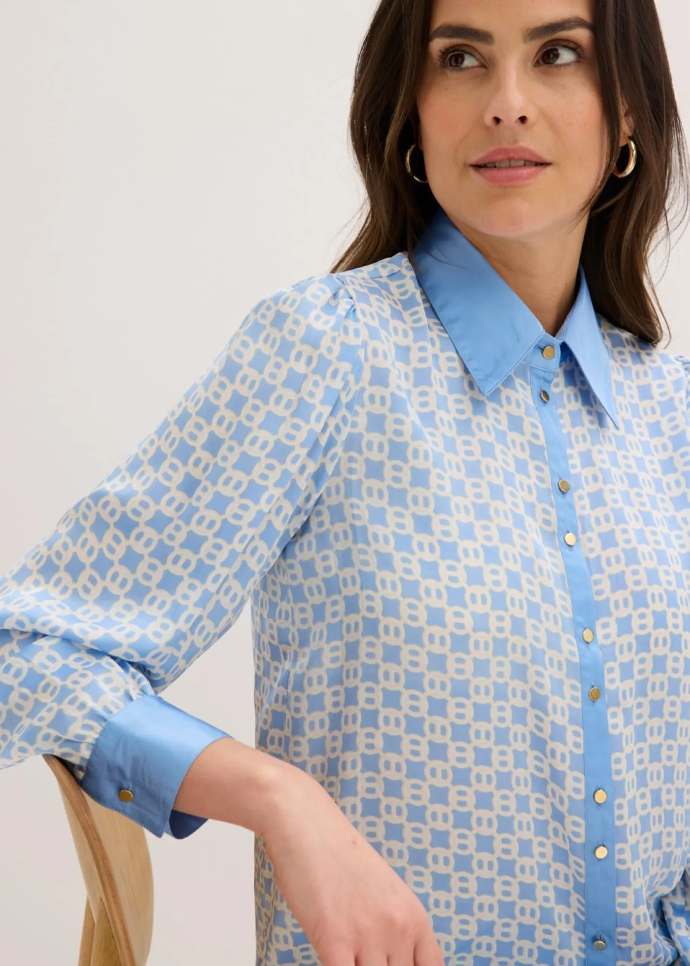 bonprix bonprix Camisas Y Blusas|Novedades>Blusa de satén Azul provenzal/beige natural con estampado gráfico