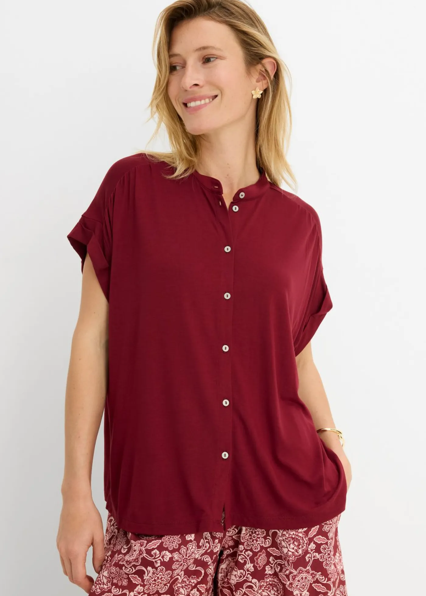bonprix bonprix Camisetas>Blusa de suave mezcla de viscosa Rojo rubí