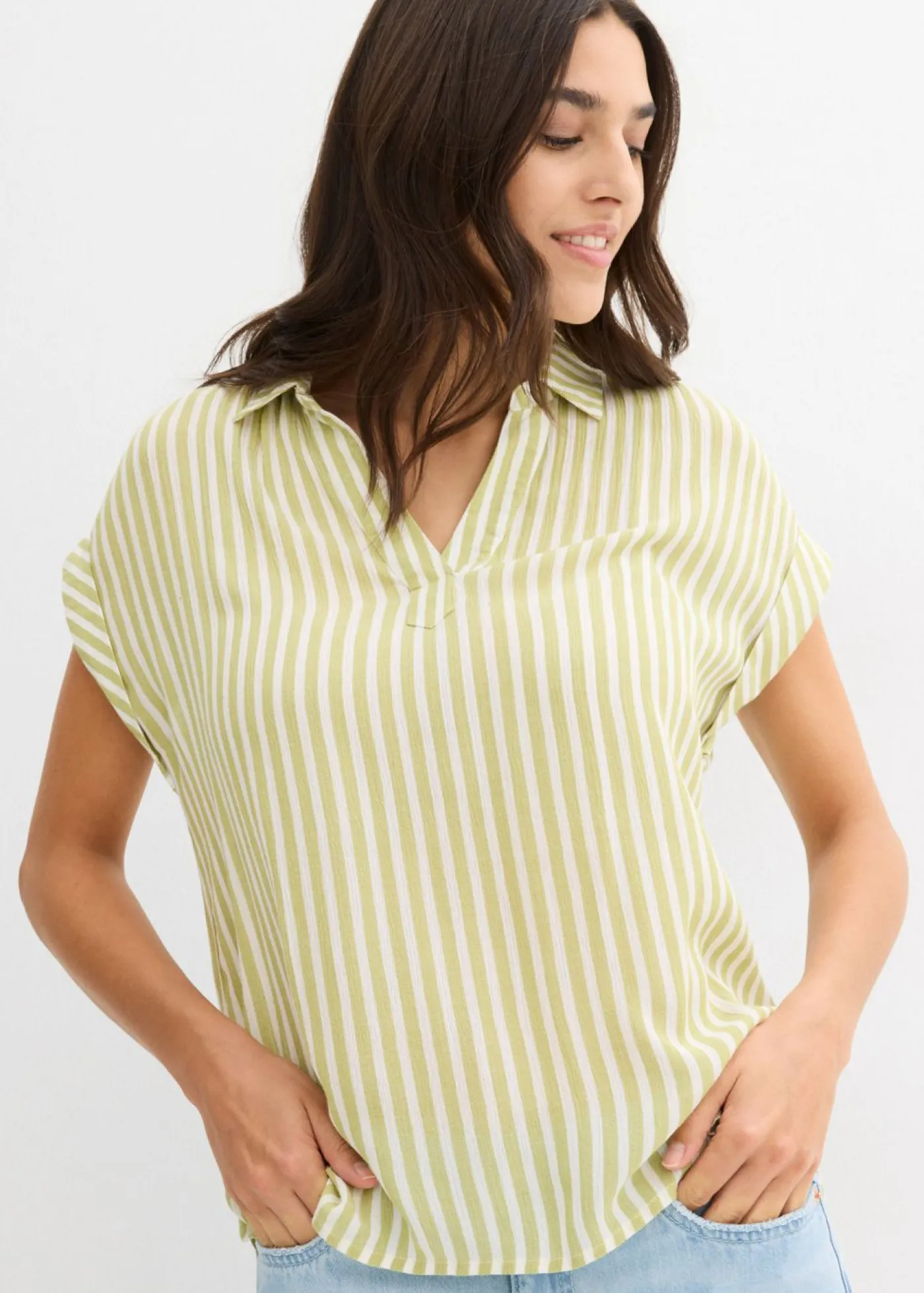 Mujer bonprix bonprix Blusa de viscosa fluida con manga corta