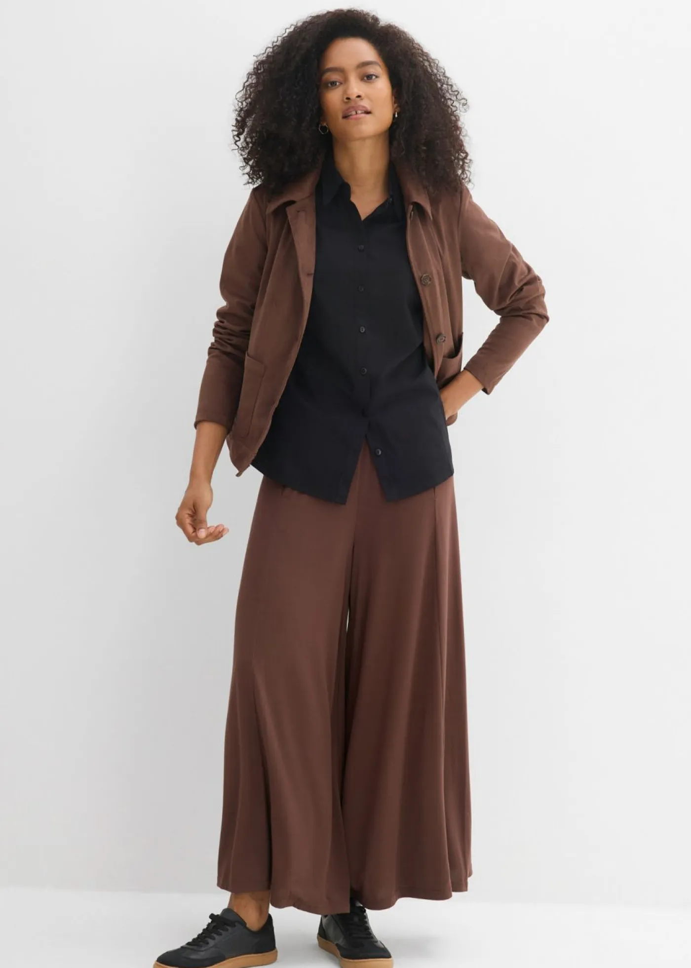 bonprix bonprix Camisas Y Blusas|Novedades>Blusa elástica de manga corta de mezcla de algodón Negro