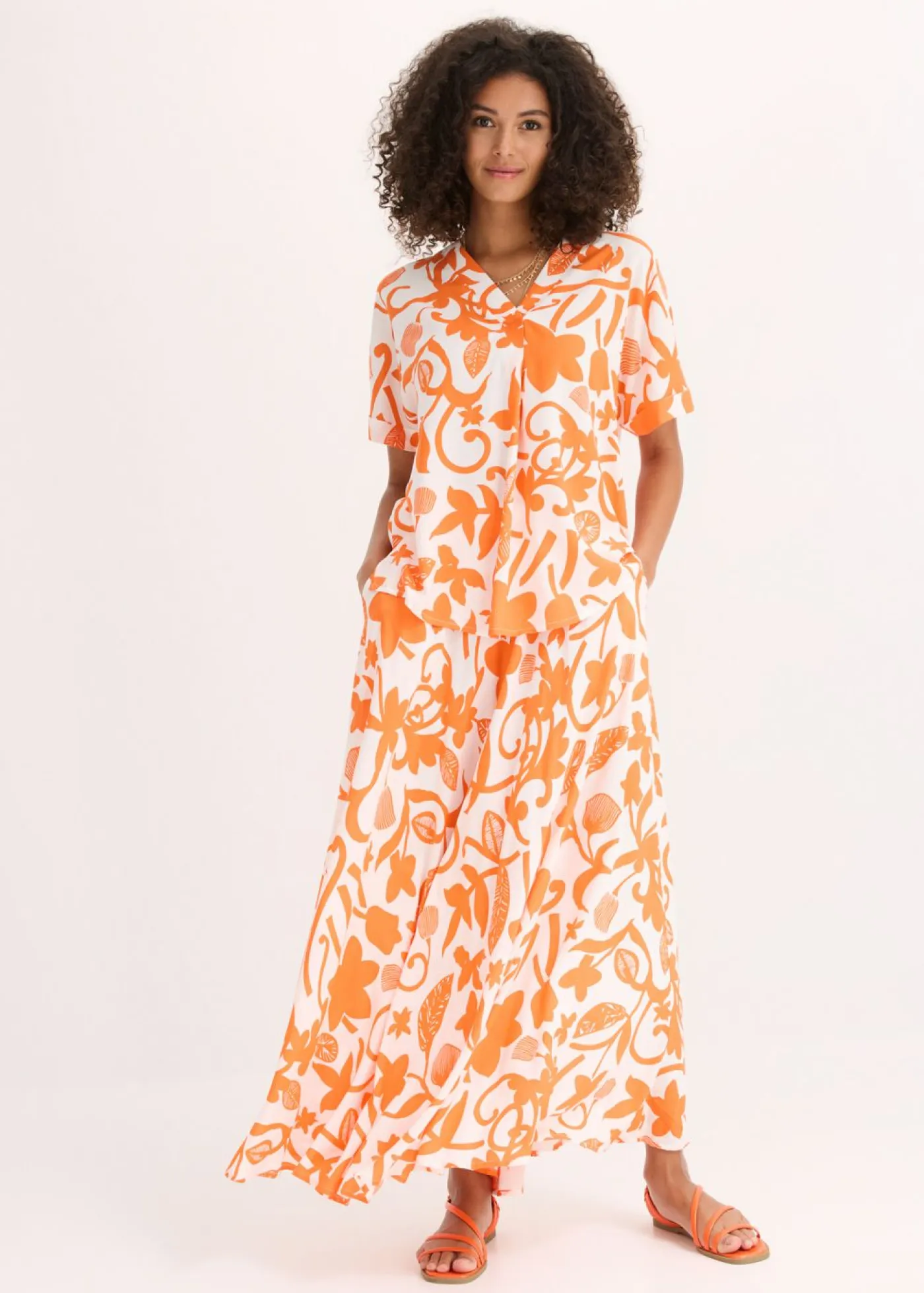 bonprix bonprix Camisas Y Blusas>Blusa estampada tipo túnica de viscosa fluida blanco lana-mango