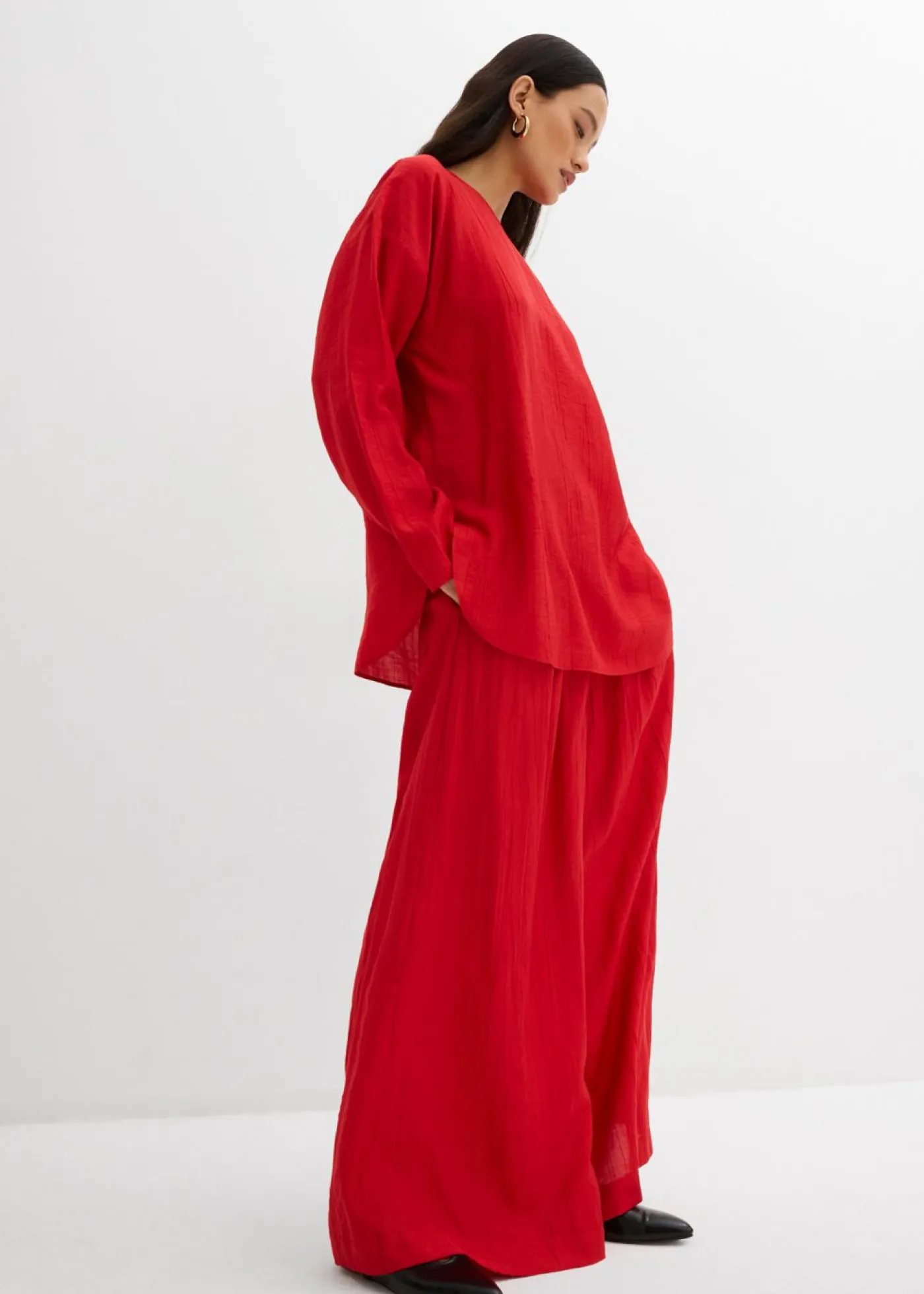 Mujer bonprix bonprix Blusa holgada tipo túnica de mezcla de viscosa arrugada con estructura