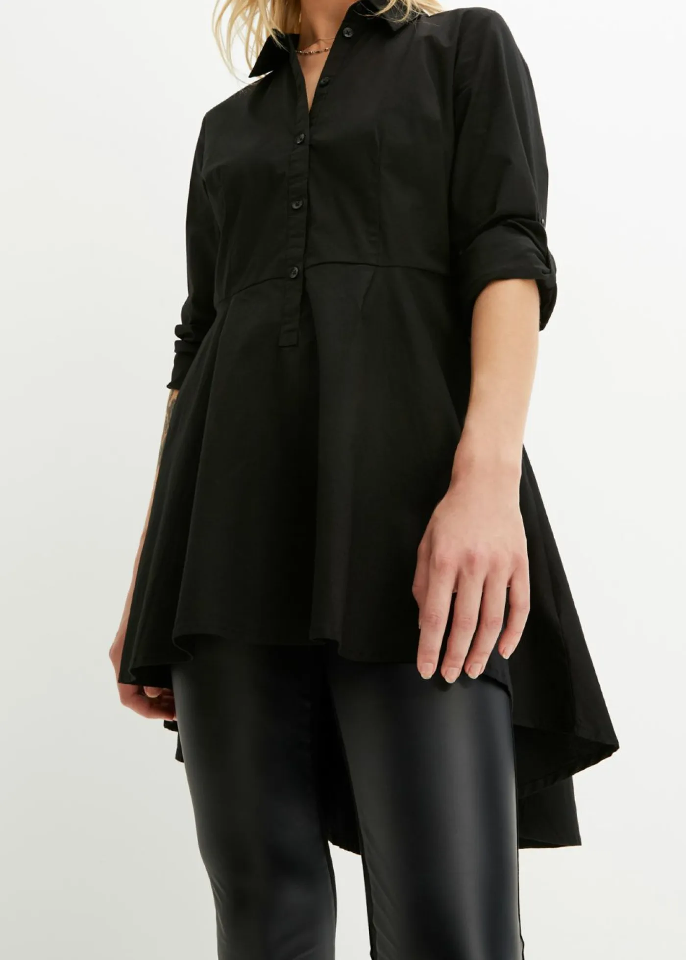 bonprix bonprix Camisas Y Blusas>Blusa larga con volante Negro