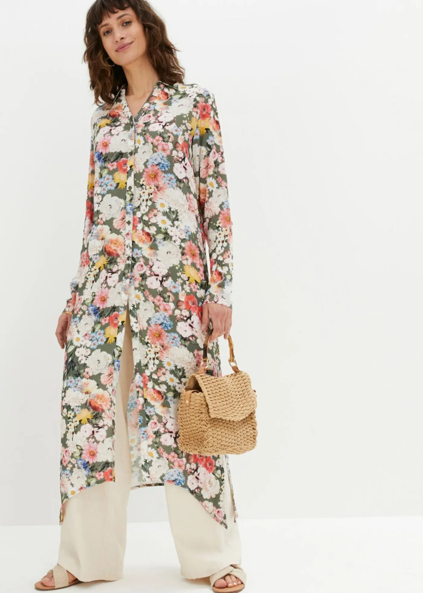 bonprix bonprix Camisas Y Blusas>Blusa larga de viscosa fluida Verde oliva con estampado de flores