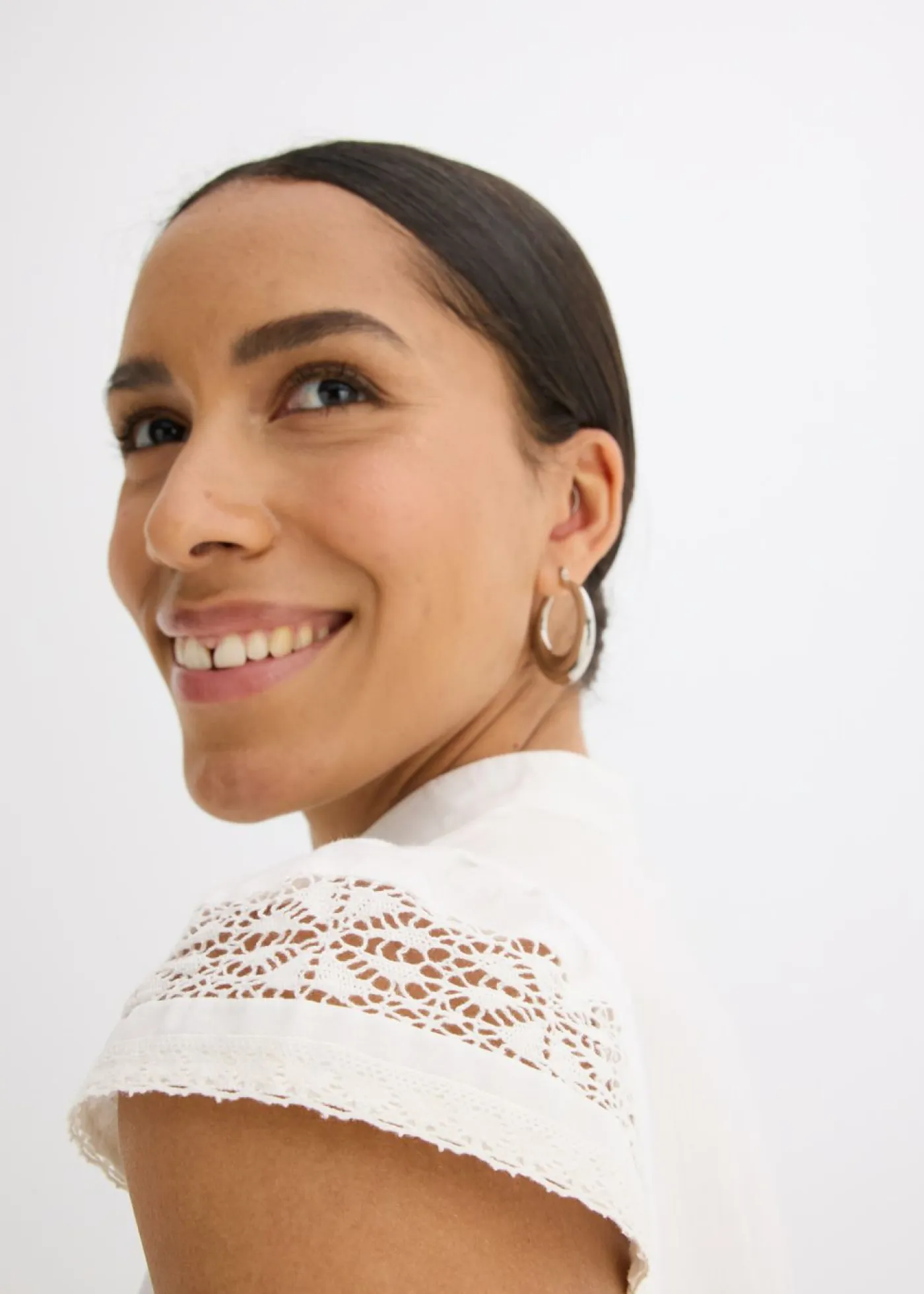 Mujer bonprix bonprix Blusa sin mangas de algodón puro con bordado calado