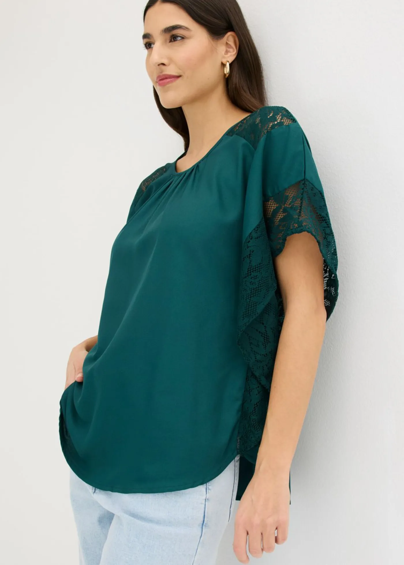 bonprix bonprix Camisas Y Blusas>Blusa tipo túnica con aplicaciones Verde intenso