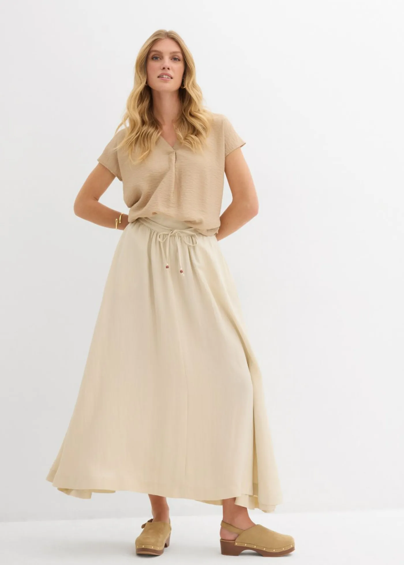 Mujer bonprix bonprix Blusa tipo túnica de mezcla de viscosa fluida