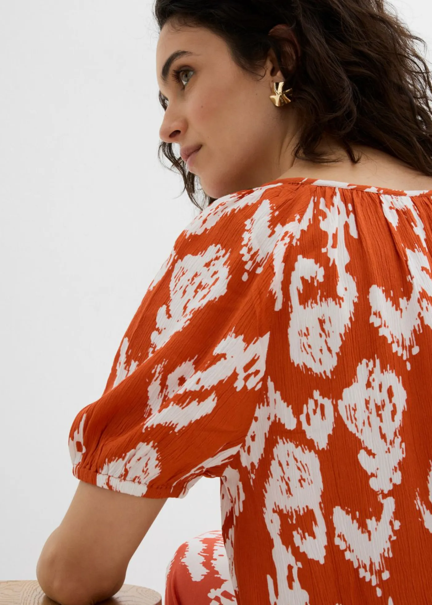 bonprix bonprix Conjuntos De Ropa|Camisas Y Blusas>Blusa tipo túnica de viscosa arrugada cayena-blanco lana