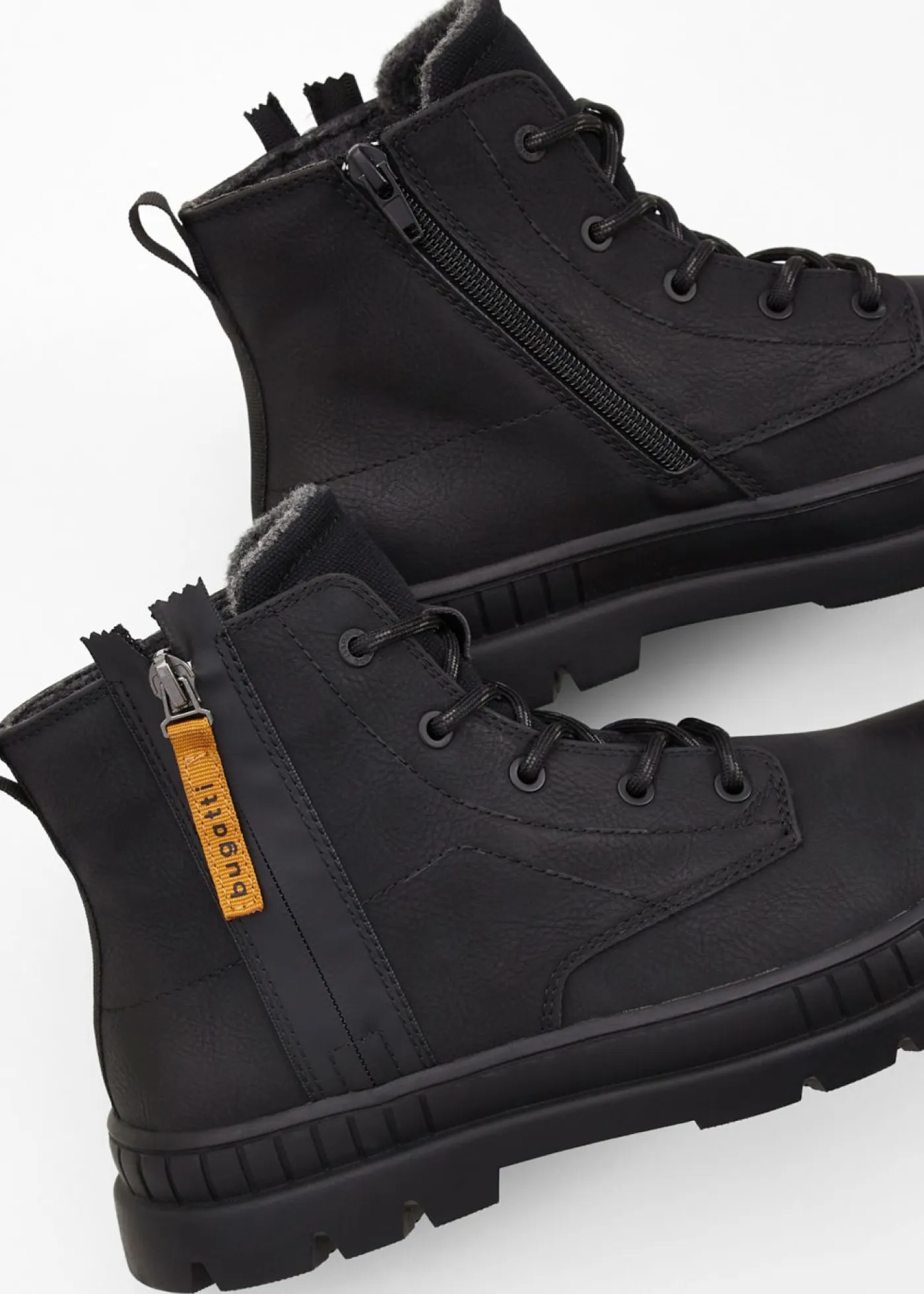 Hombre bonprix Bugatti Botas Bugatti con cordones y suela perfilada