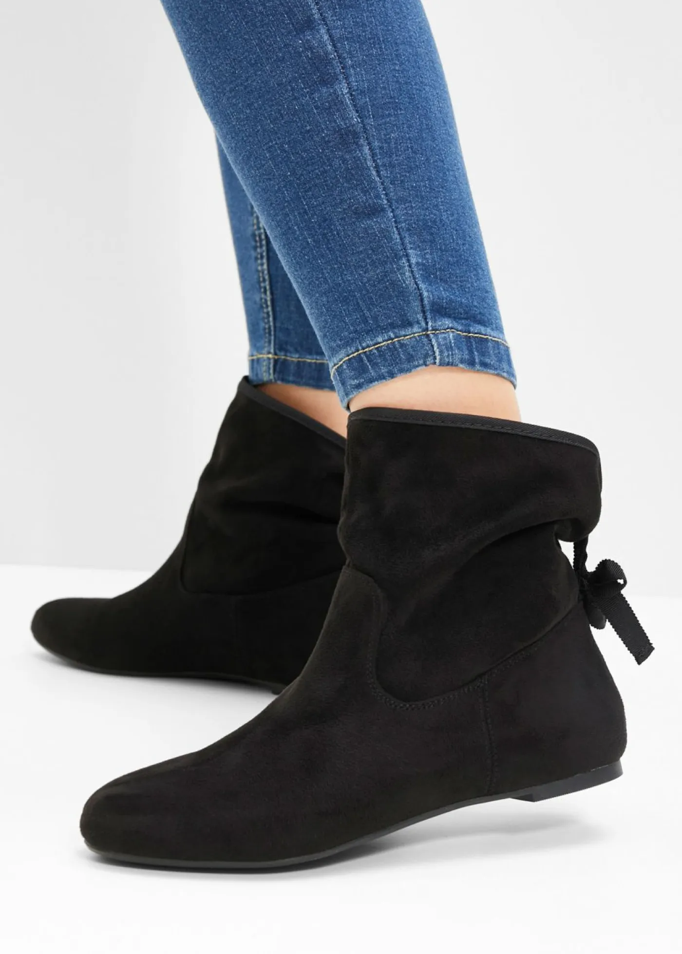 bonprix bonprix Tendencias·Zapatos Veganos|Botines De Nieve·Botines Clásicos>Botas con lazo Negro