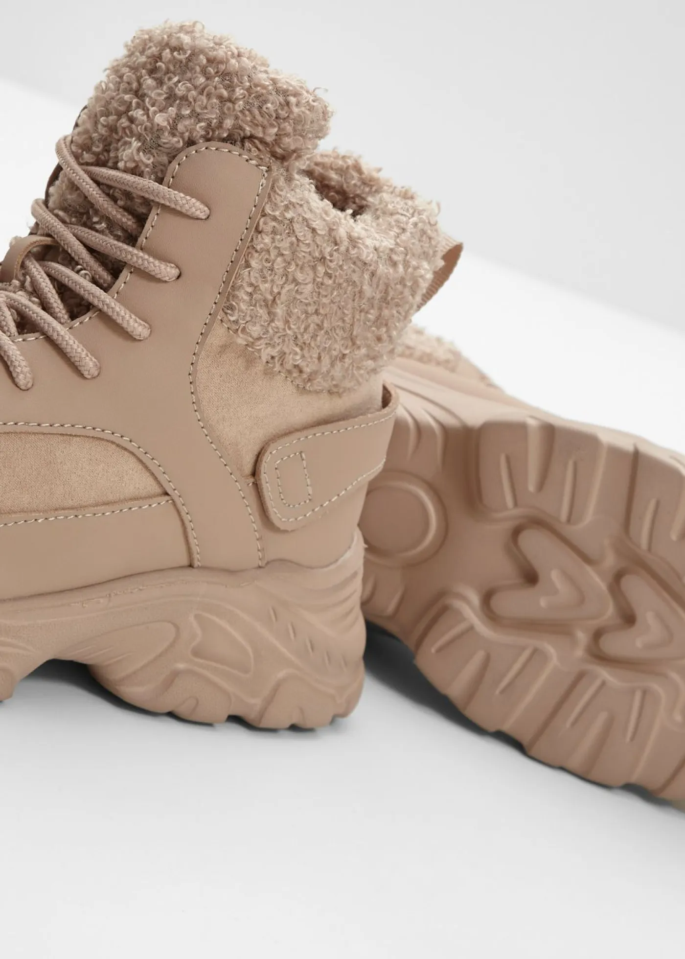 bonprix bonprix Botines De Nieve·Botas Con Cordones|Botines De Nieve·Botines Forrados>Botas forradas con cordones Café con leche