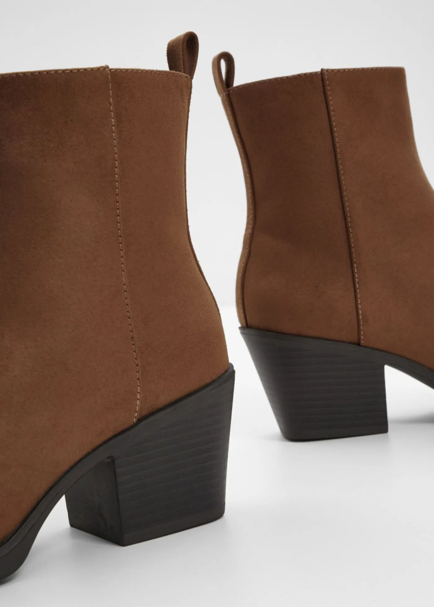 bonprix bonprix Botines>Botín tipo cowboy Caramelo